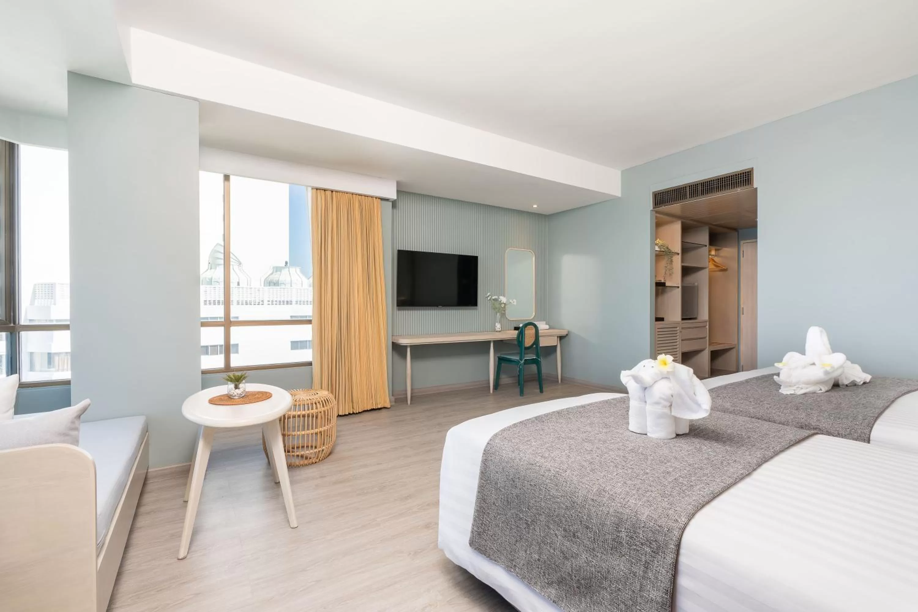 Bed in Cosy Beach Hotel - SHA Extra Plus