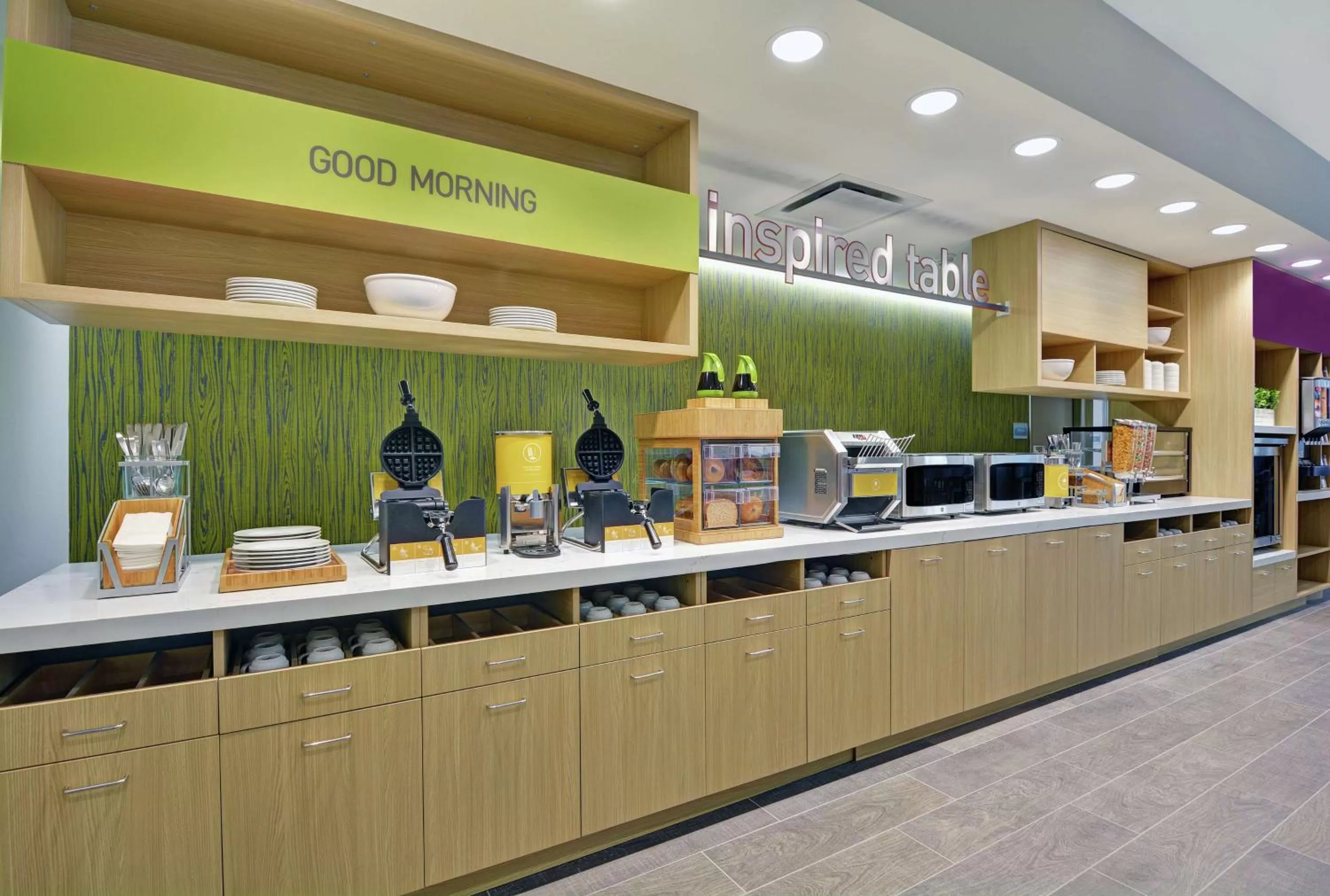 Breakfast in Home2 Suites By Hilton Charleston Daniel Island, Sc