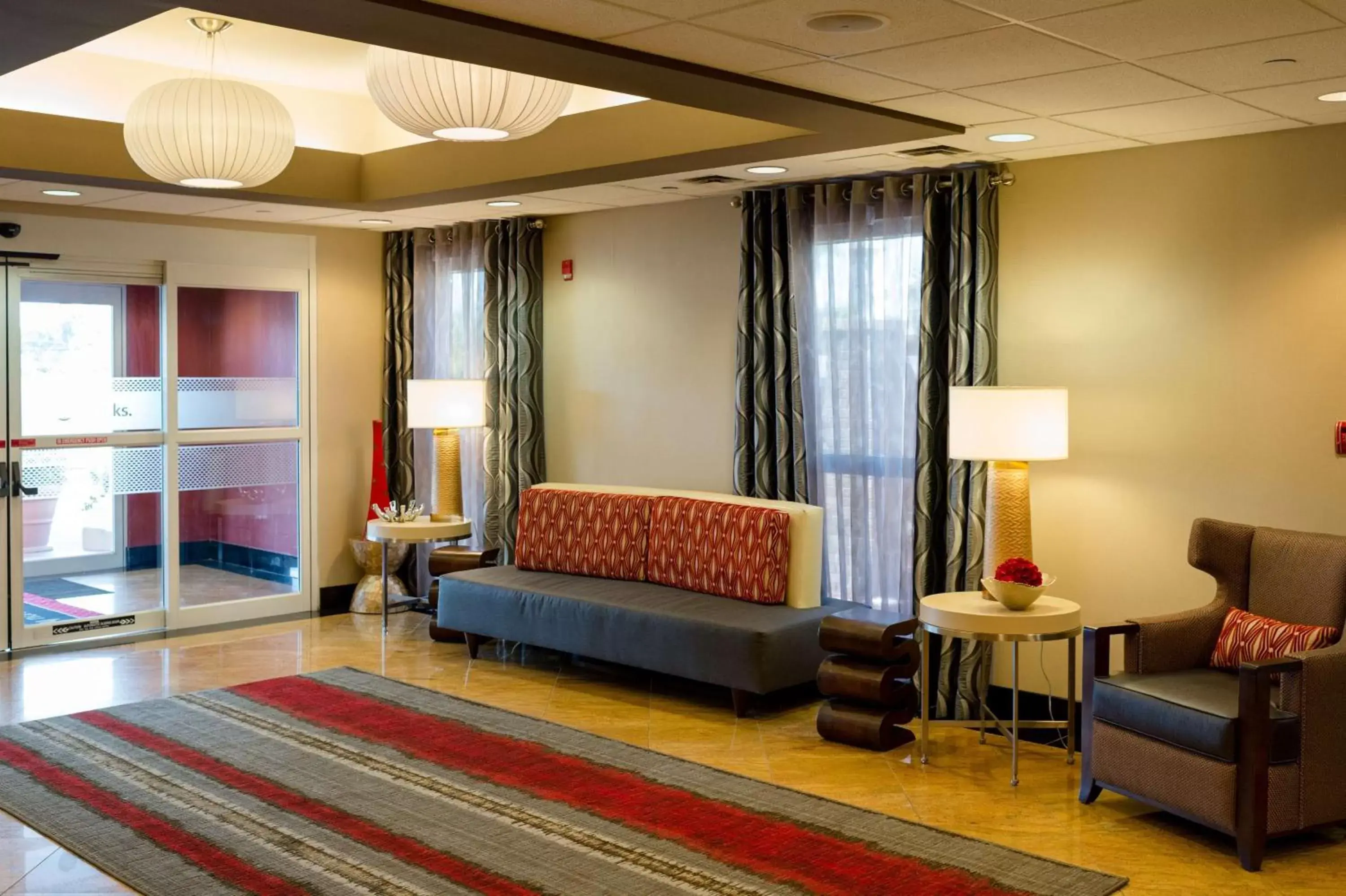 Lobby or reception, Seating Area in Hampton Inn Oxford-West