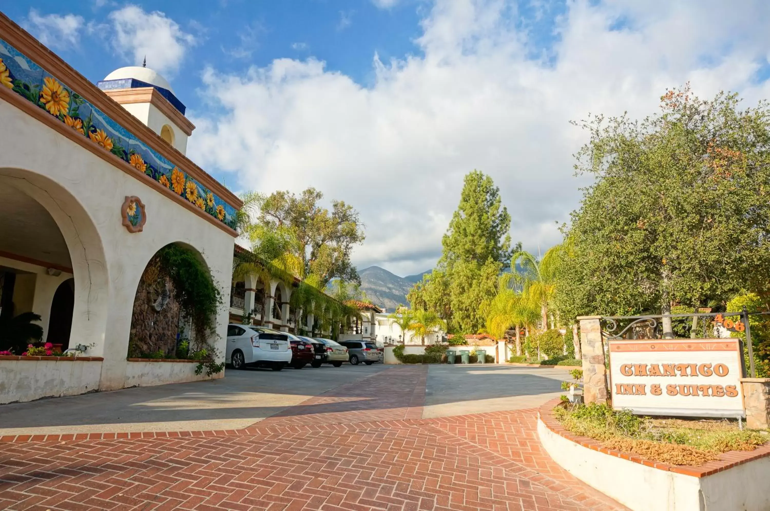 Facade/entrance, Property Building in Chantico Inn