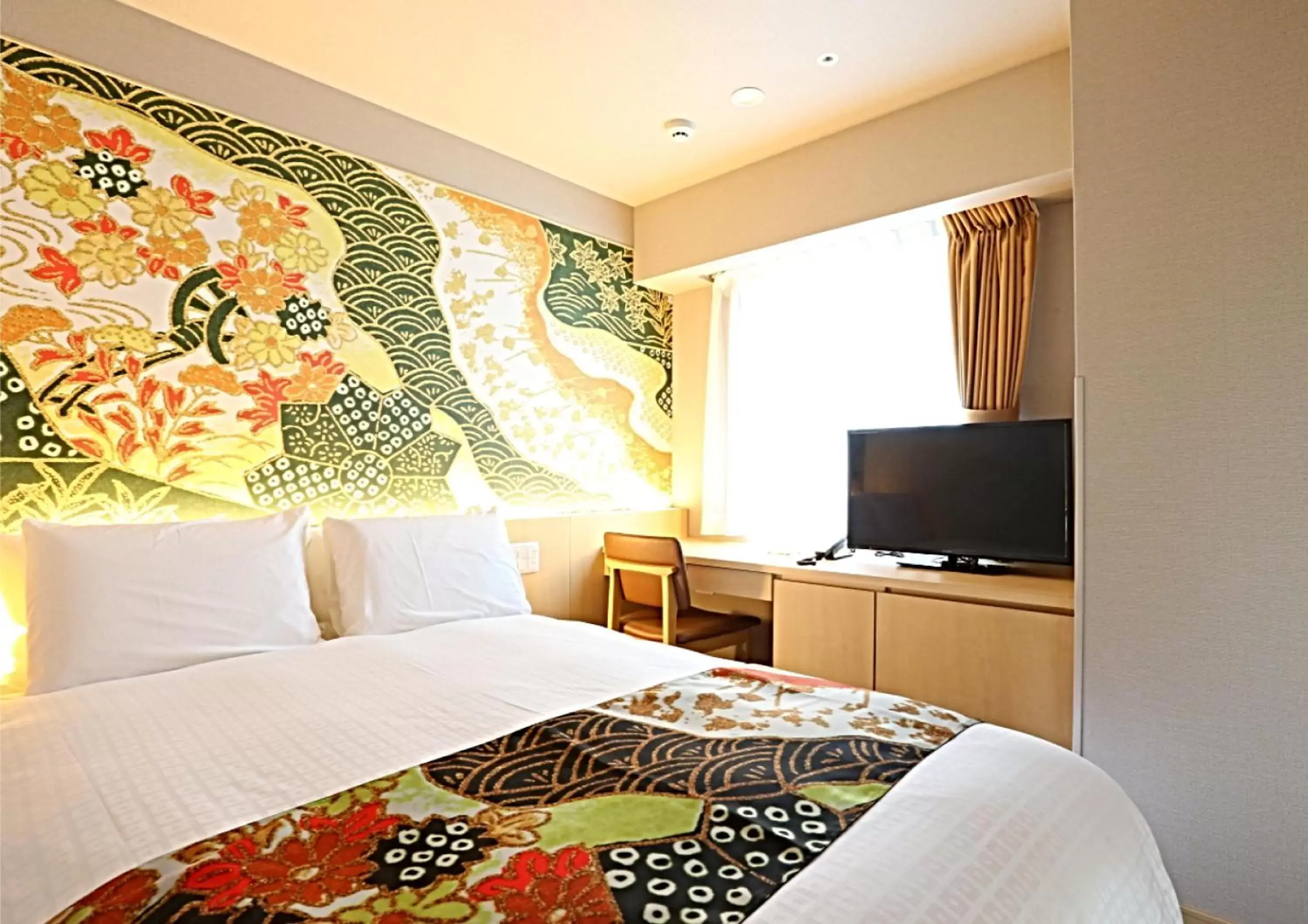 Photo of the whole room, Bed in Hotel Wing International Premium Kanazawa Ekimae