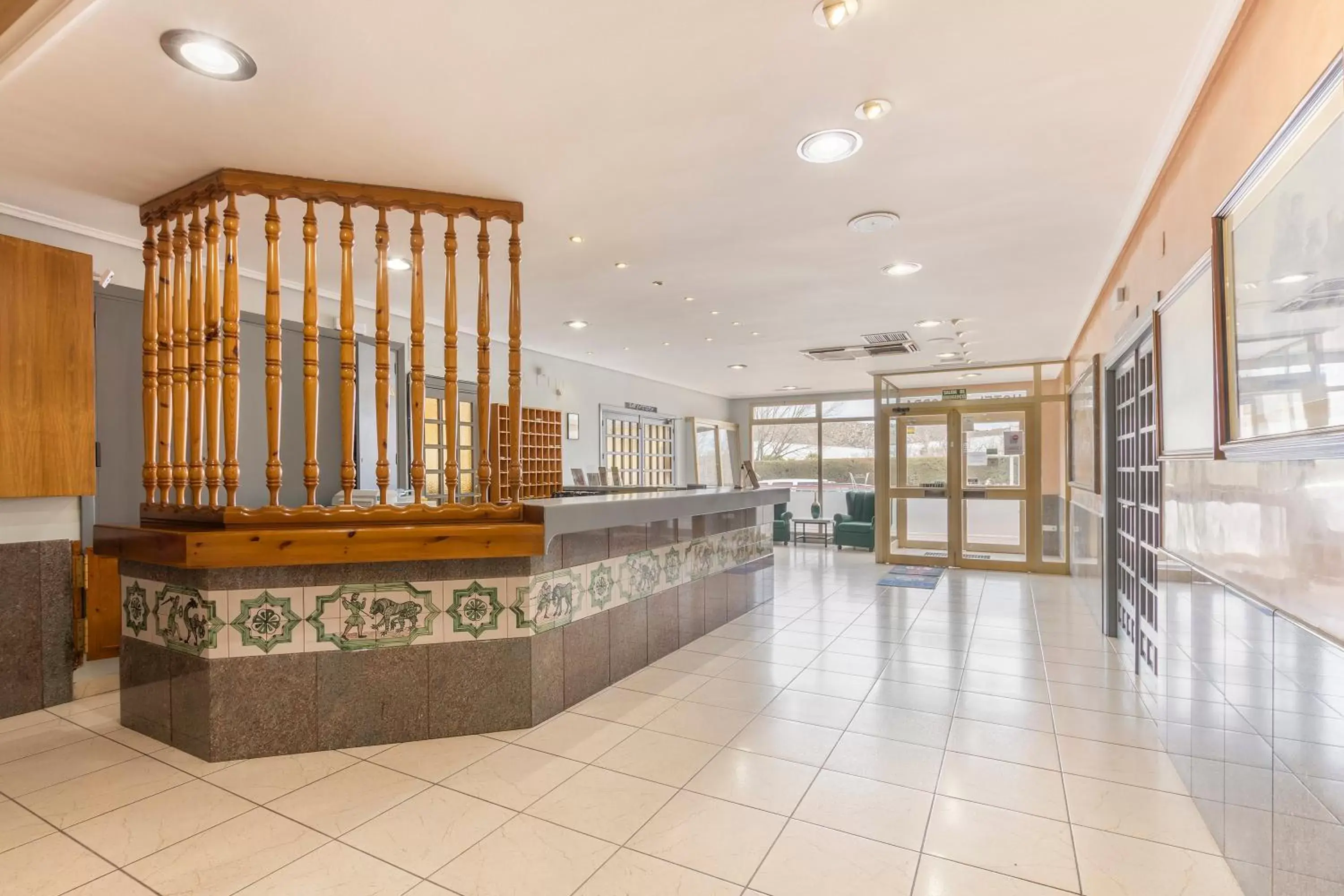 Facade/entrance, Lobby/Reception in Hotel Sierra de Arcos