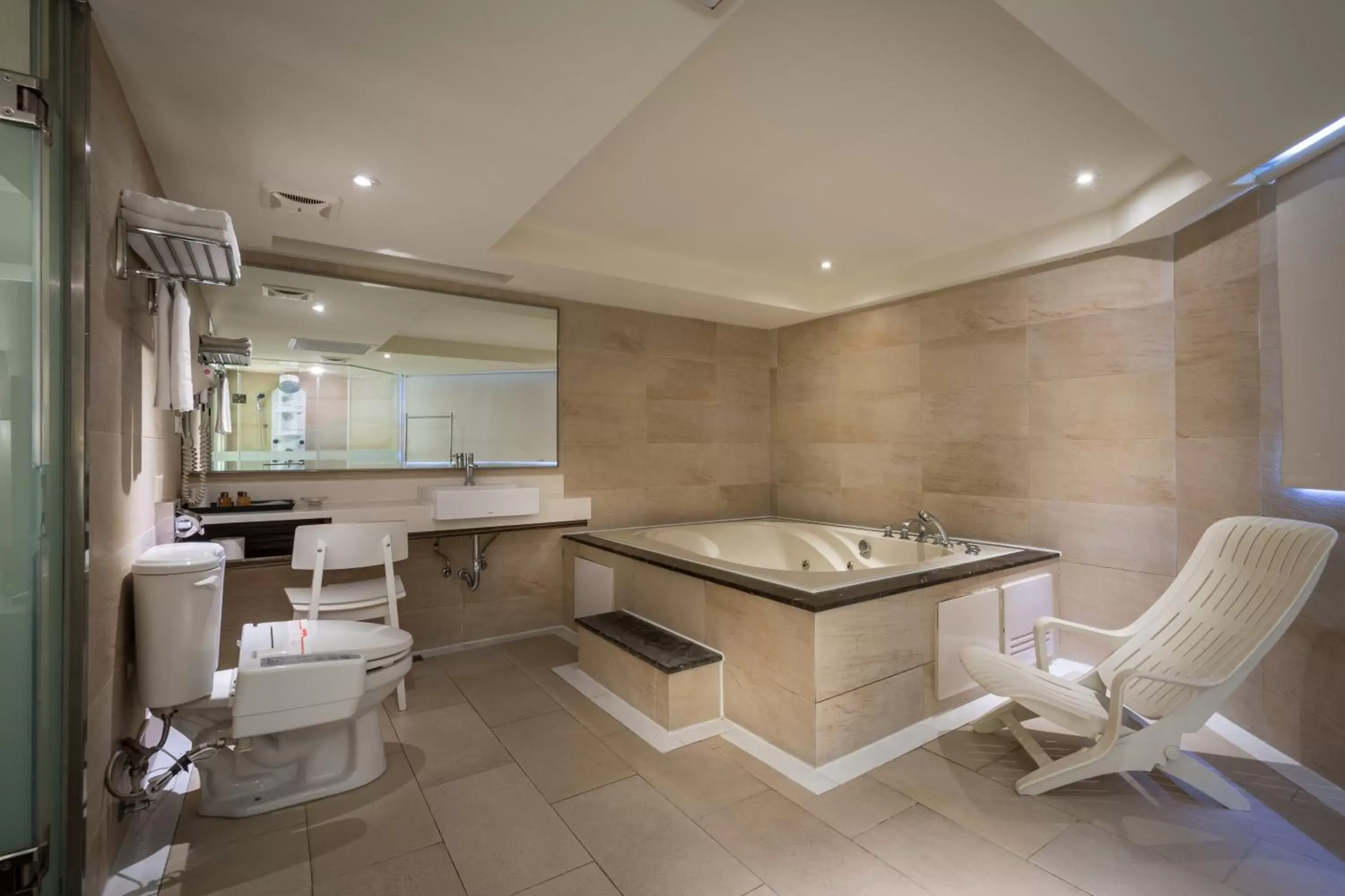 Bathroom, Spa/Wellness in Delight Hotel