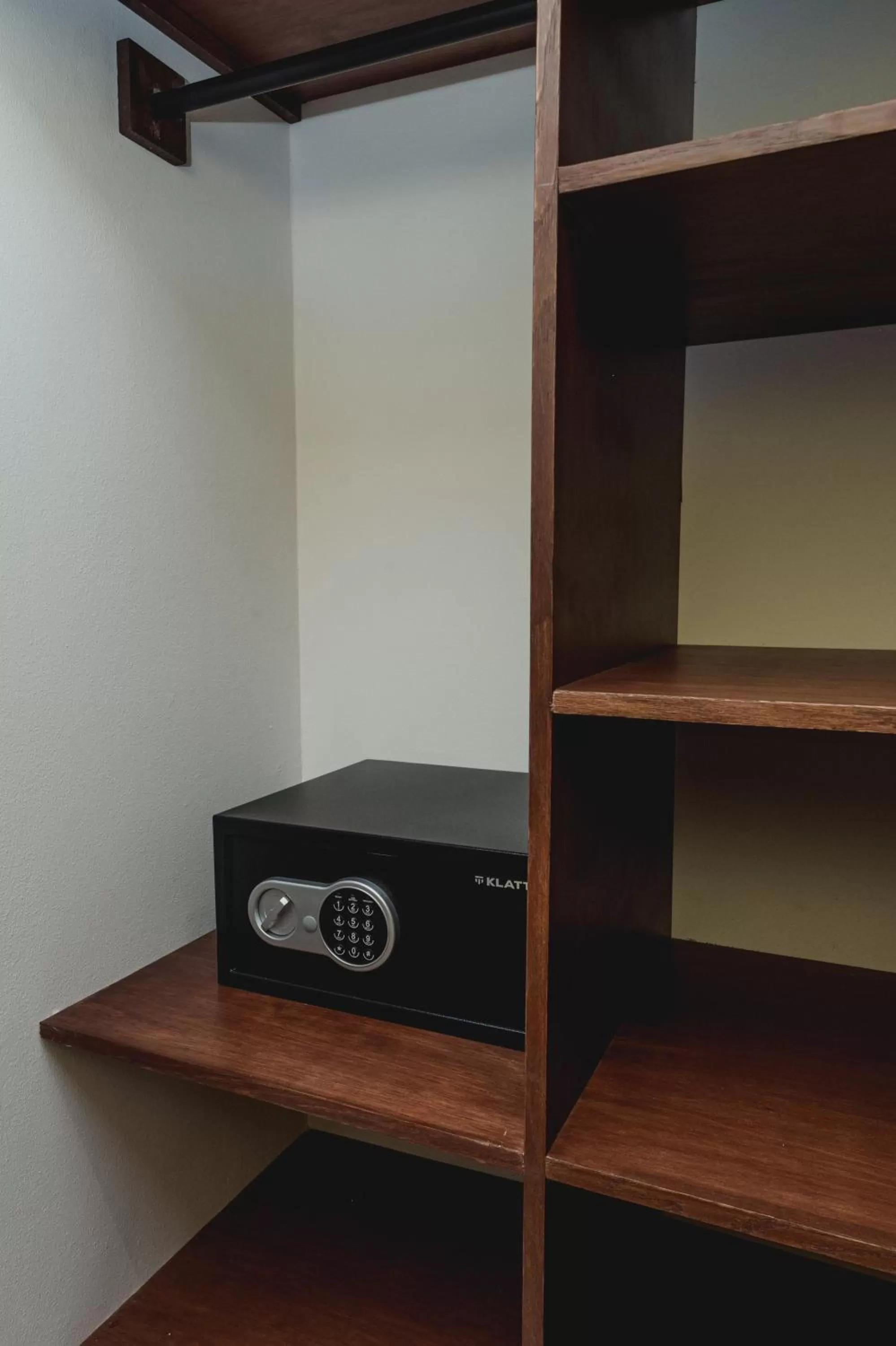 safe in Ah Xok Suites