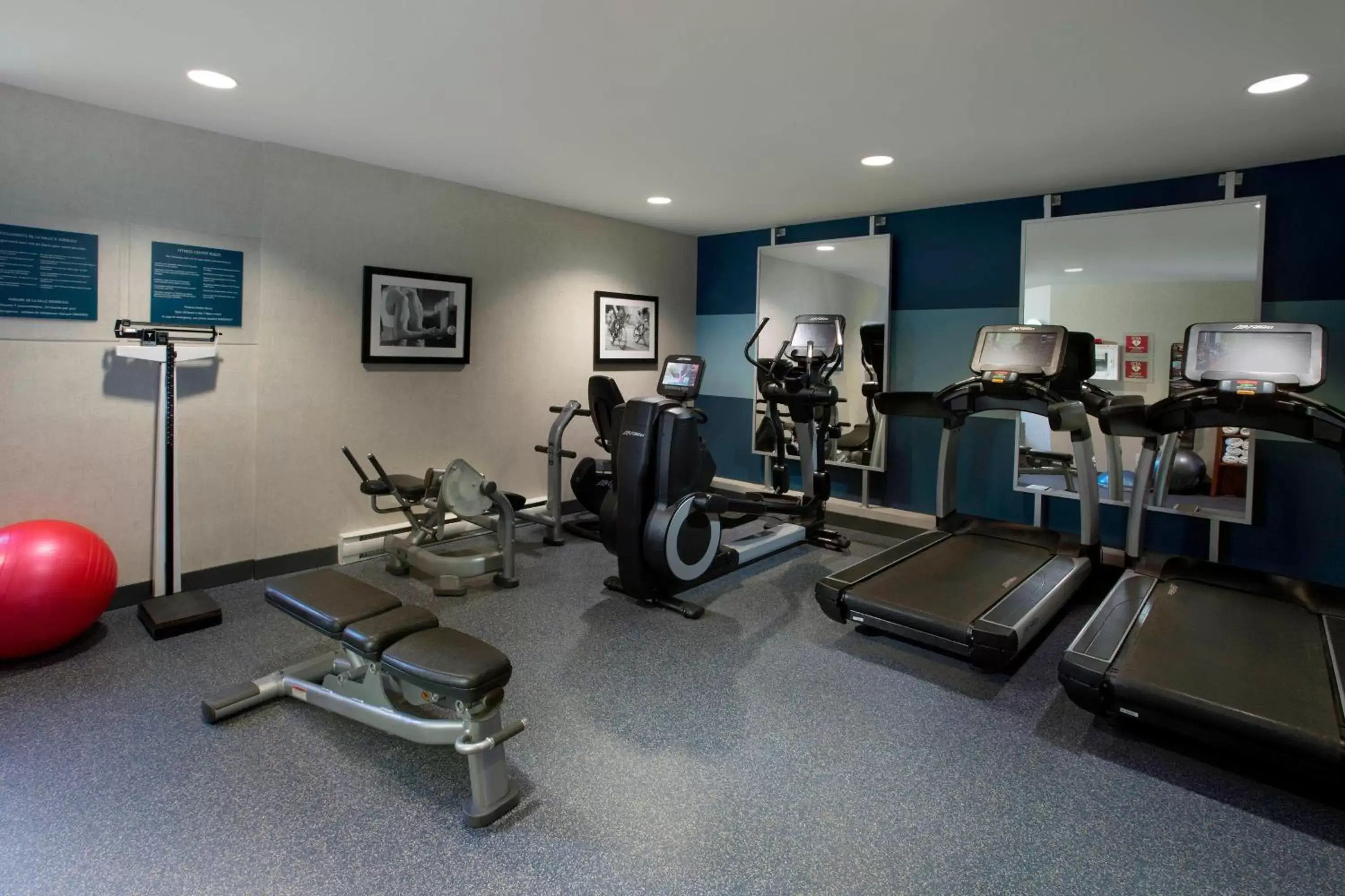 Fitness centre/facilities, Fitness Center/Facilities in Four Points by Sheraton Hotel & Conference Centre Gatineau-Ottawa