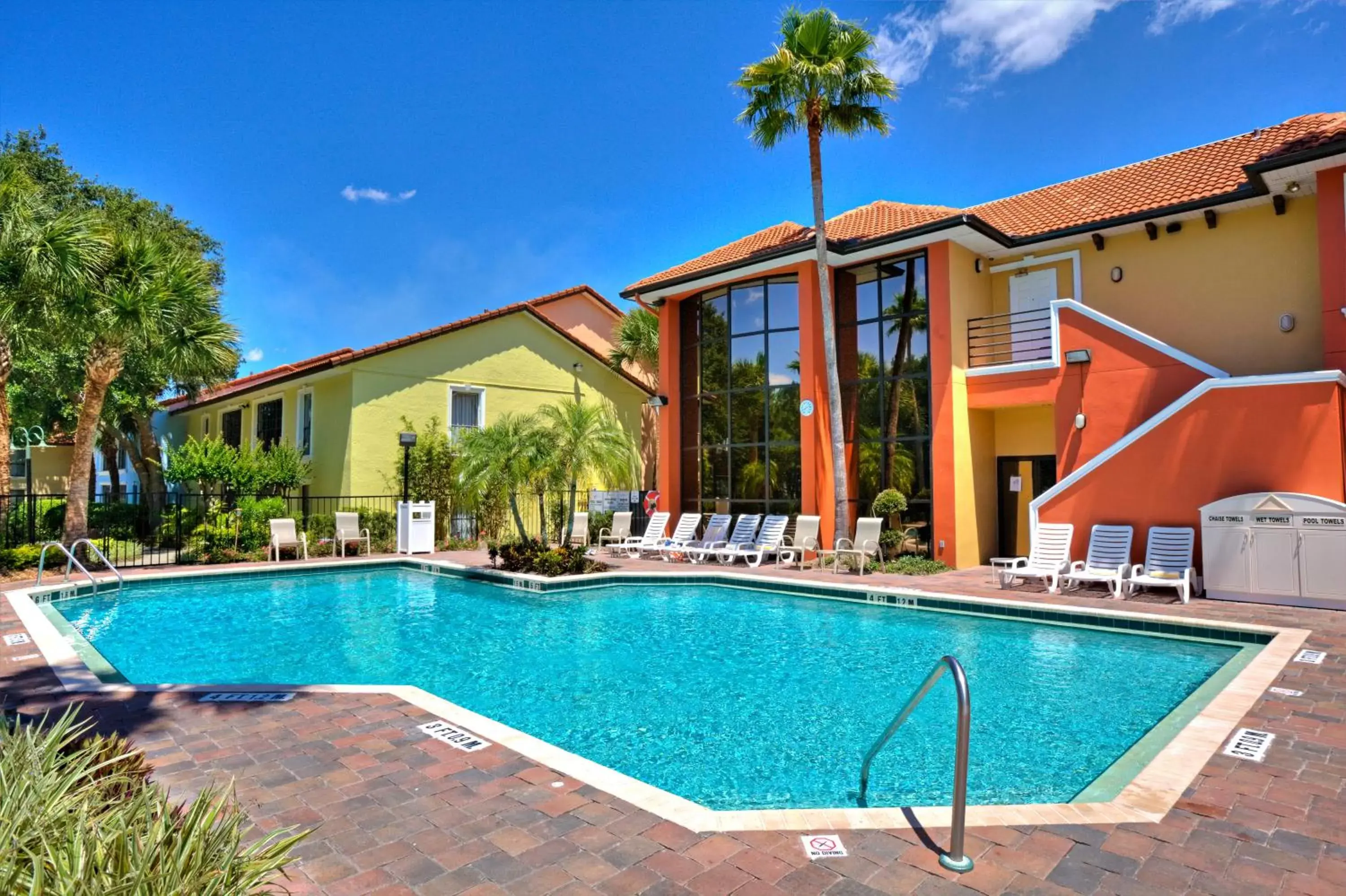 Swimming pool, Property Building in Legacy Vacation Resorts - Lake Buena Vista