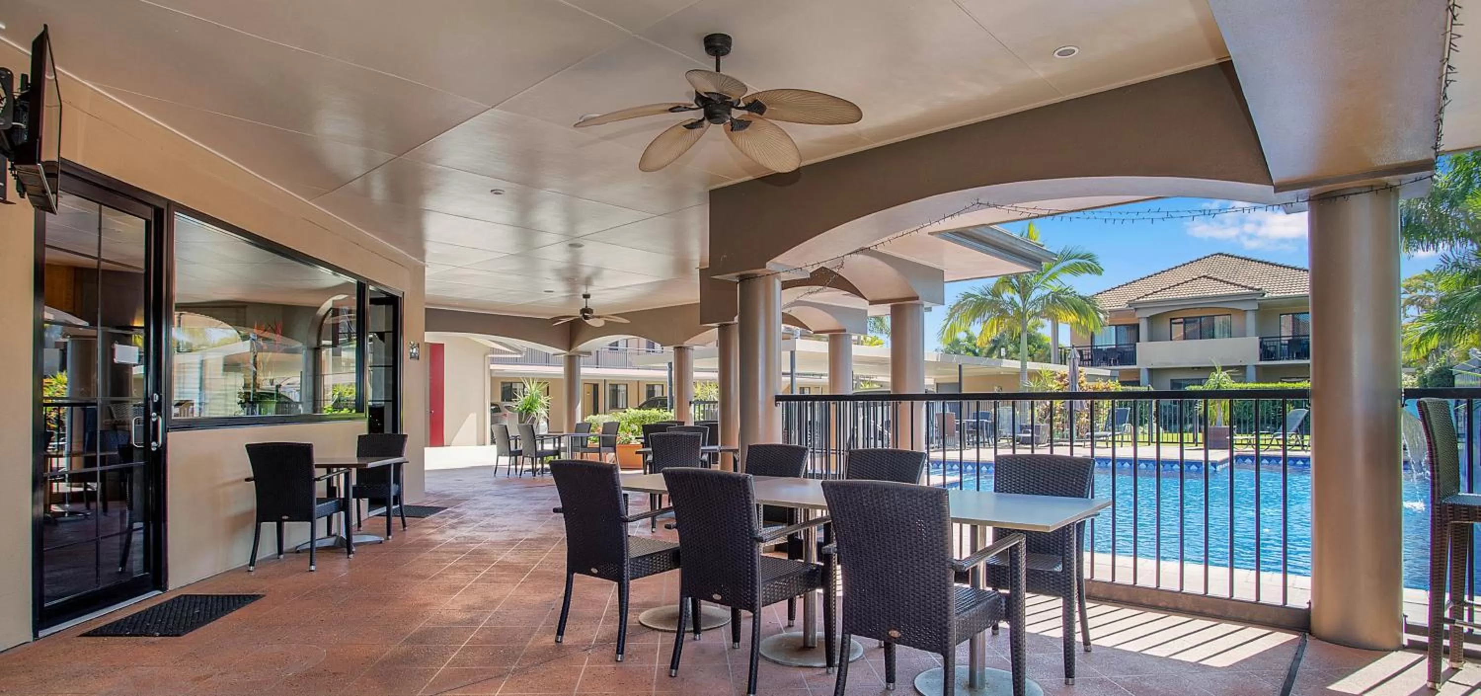 Property building in Mackay Resort Motel