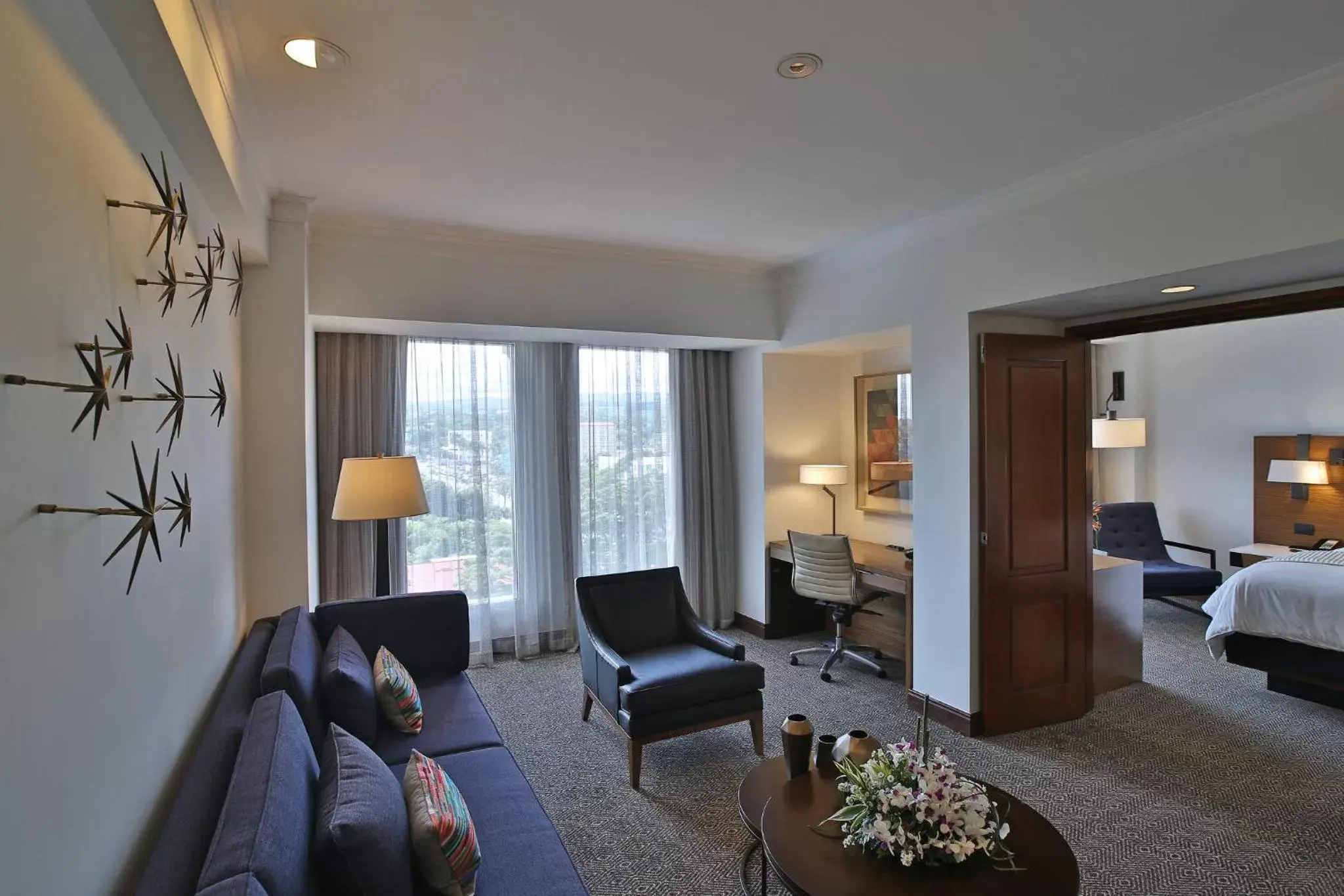 Photo of the whole room, Seating Area in Real Intercontinental Metrocentro Managua, an IHG Hotel