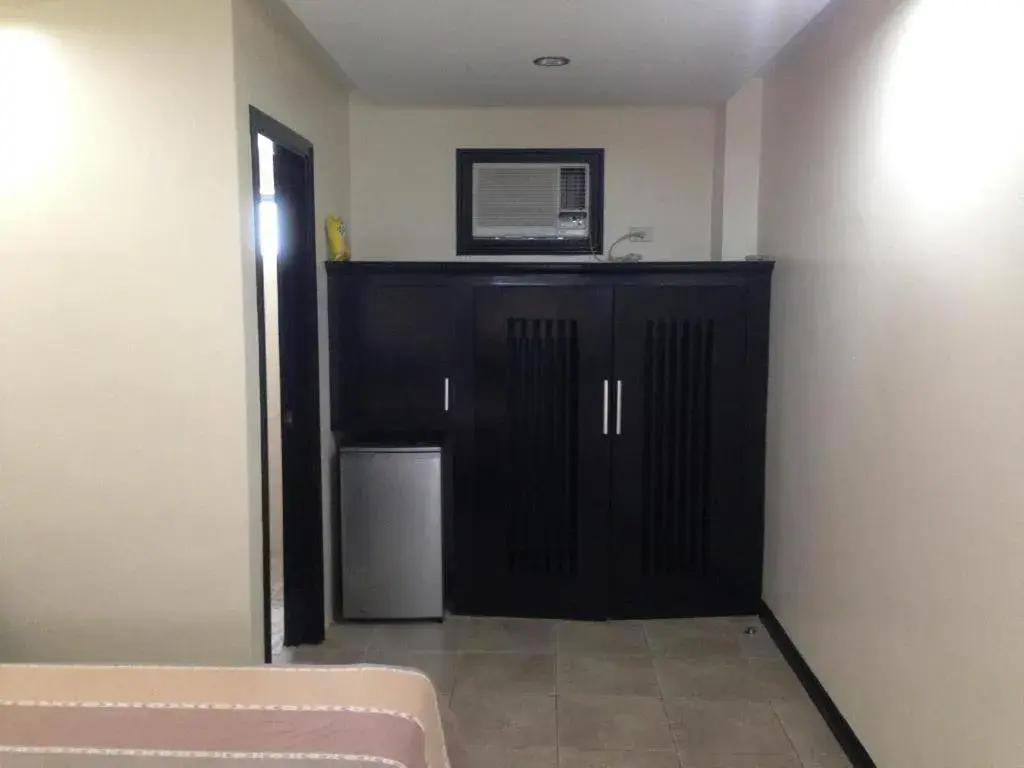 King Room with Pool View in Boomerang Hotel King Room with Pool View in Boomerang Hotel