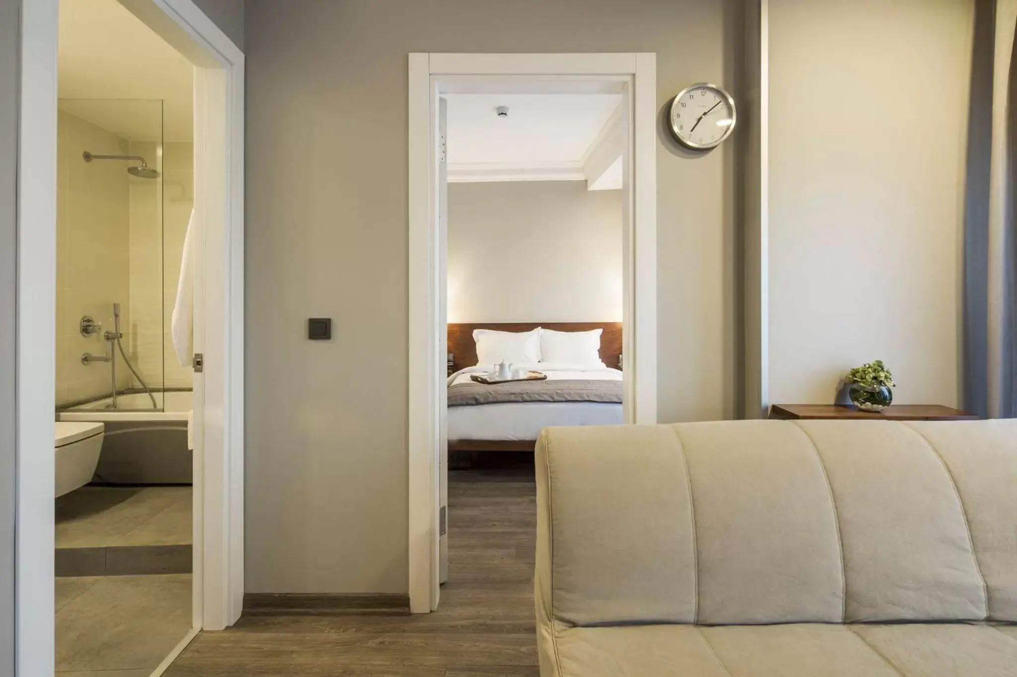 Massage, Bed in Taxim Suites Residences Istanbul