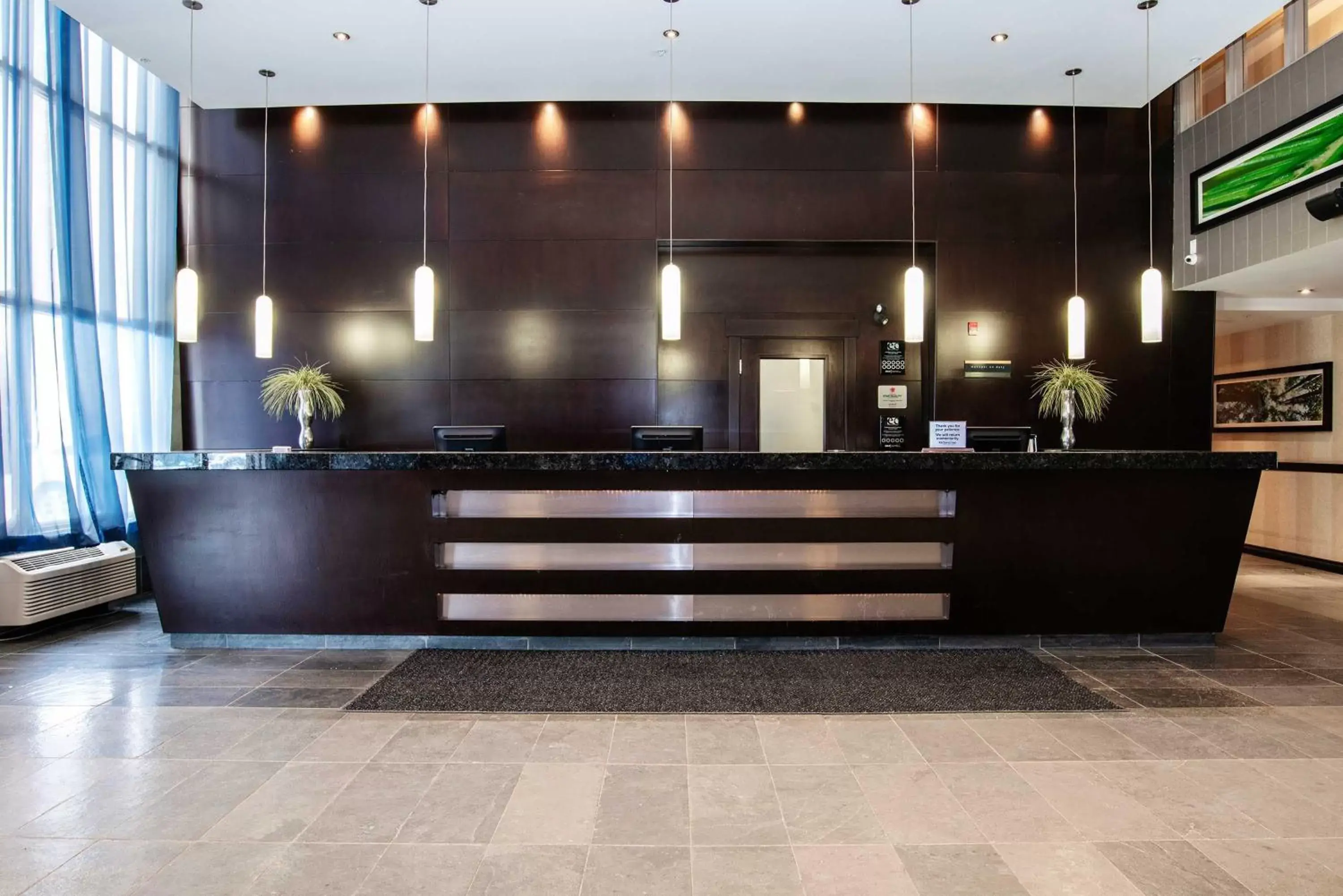 Lobby or reception, Lobby/Reception in Sandman Hotel & Suites Calgary West