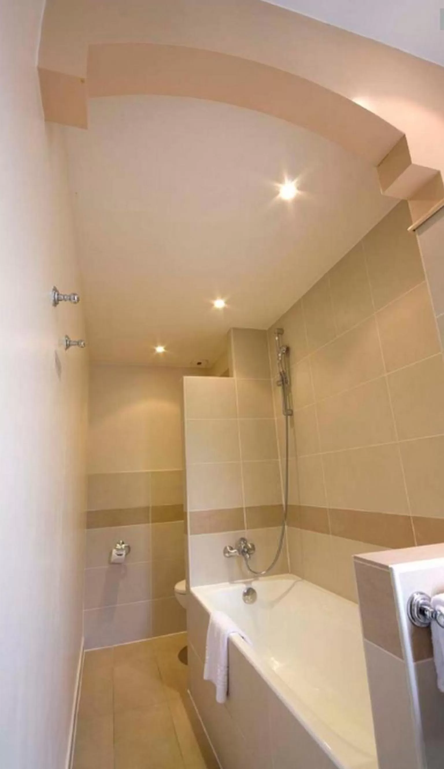 Bathroom in Grand Hôtel Des Gobelins