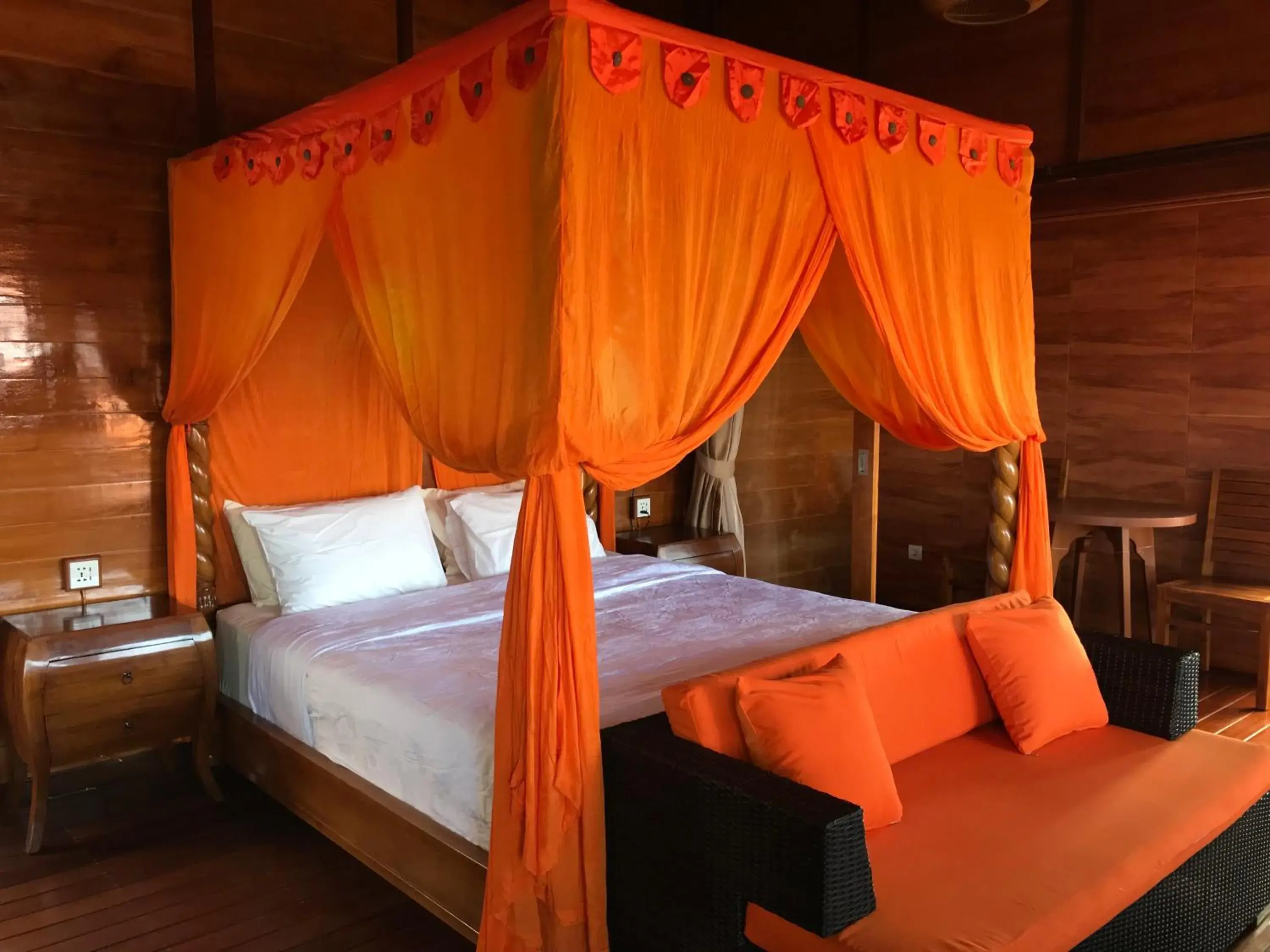 Bed in Seahouse Bali Indah Beach Inn