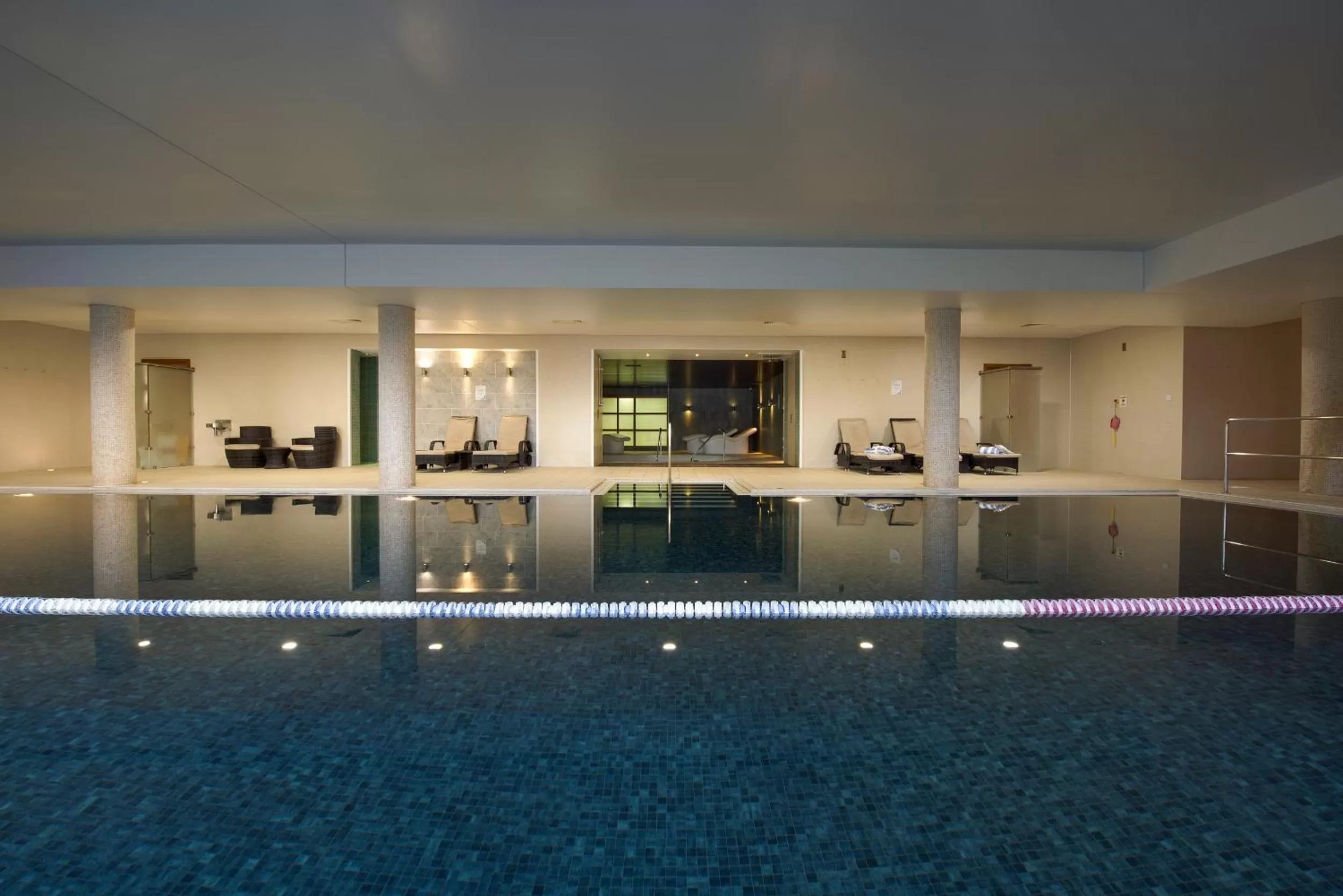 Swimming pool in Bicester Hotel, Golf & Spa