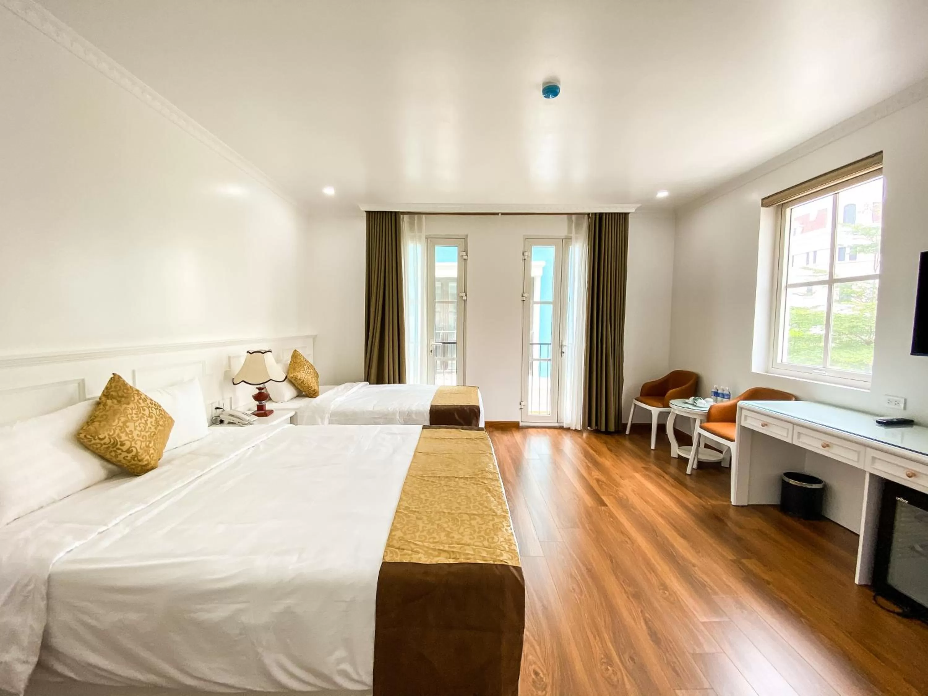 Photo of the whole room, Bed in Khách sạn Time Lotus Hạ Long