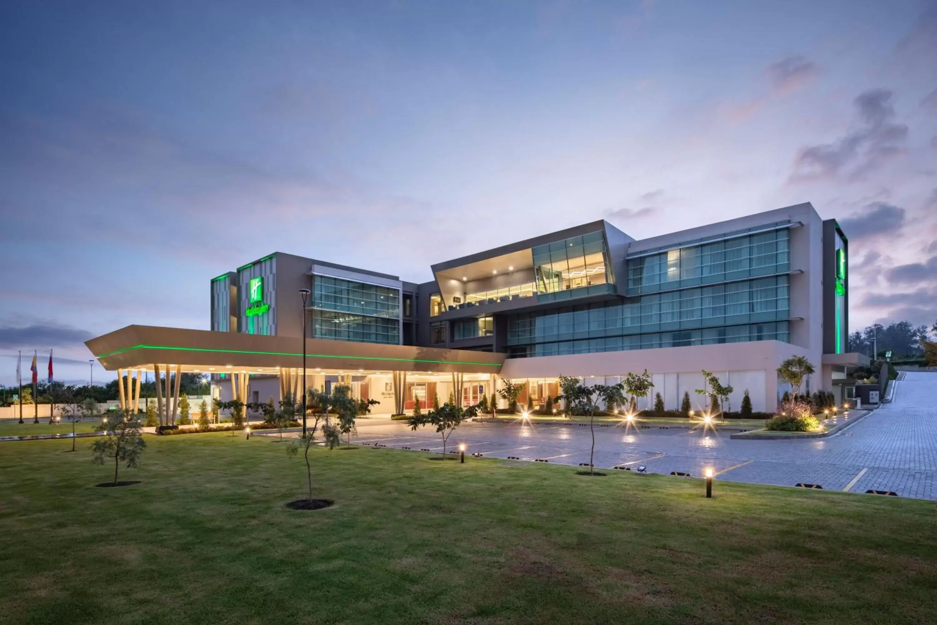 Property Building in Holiday Inn - Quito Airport, an IHG Hotel