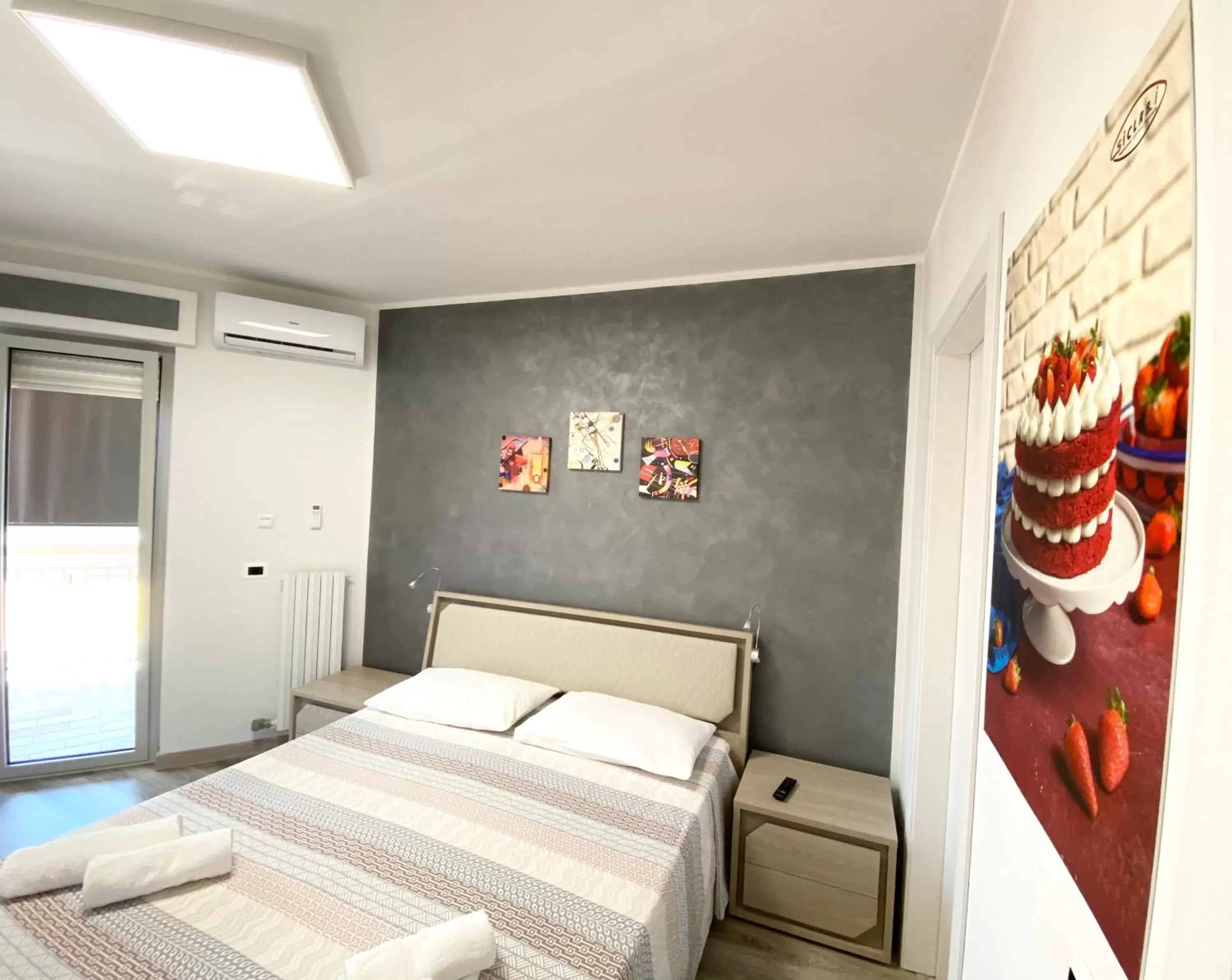 Bed in Siclari B&B-Rooms&Suite