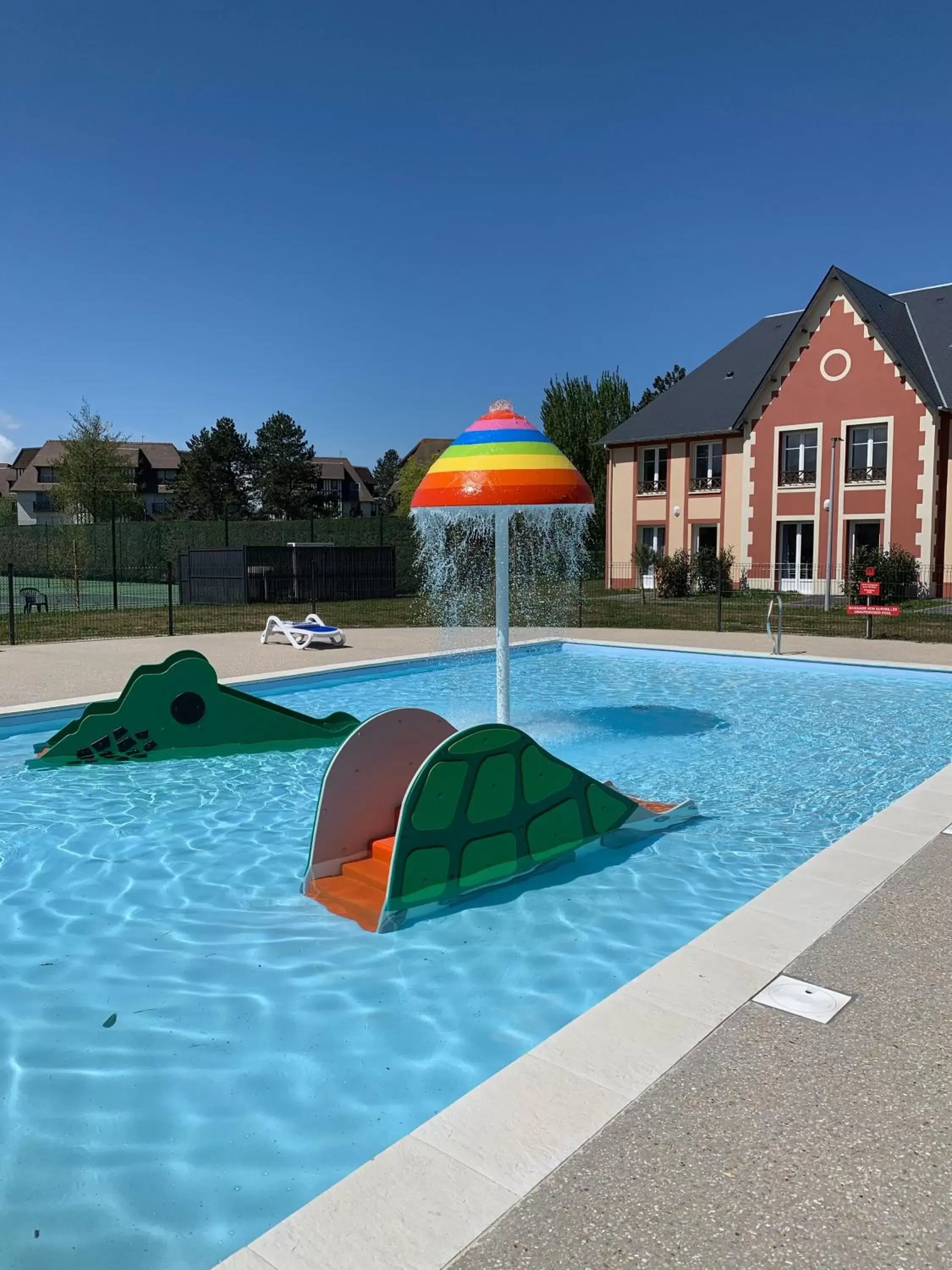 Children play ground, Swimming Pool in Résidence Goélia Le Victoria