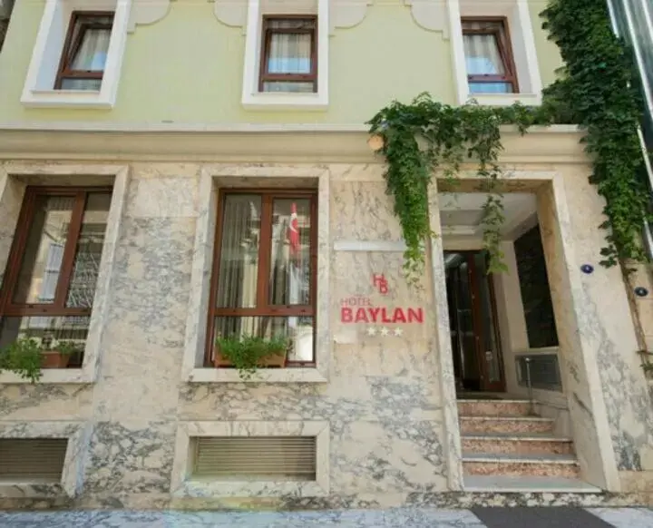 Property building, Facade/Entrance in Hotel Baylan Basmane