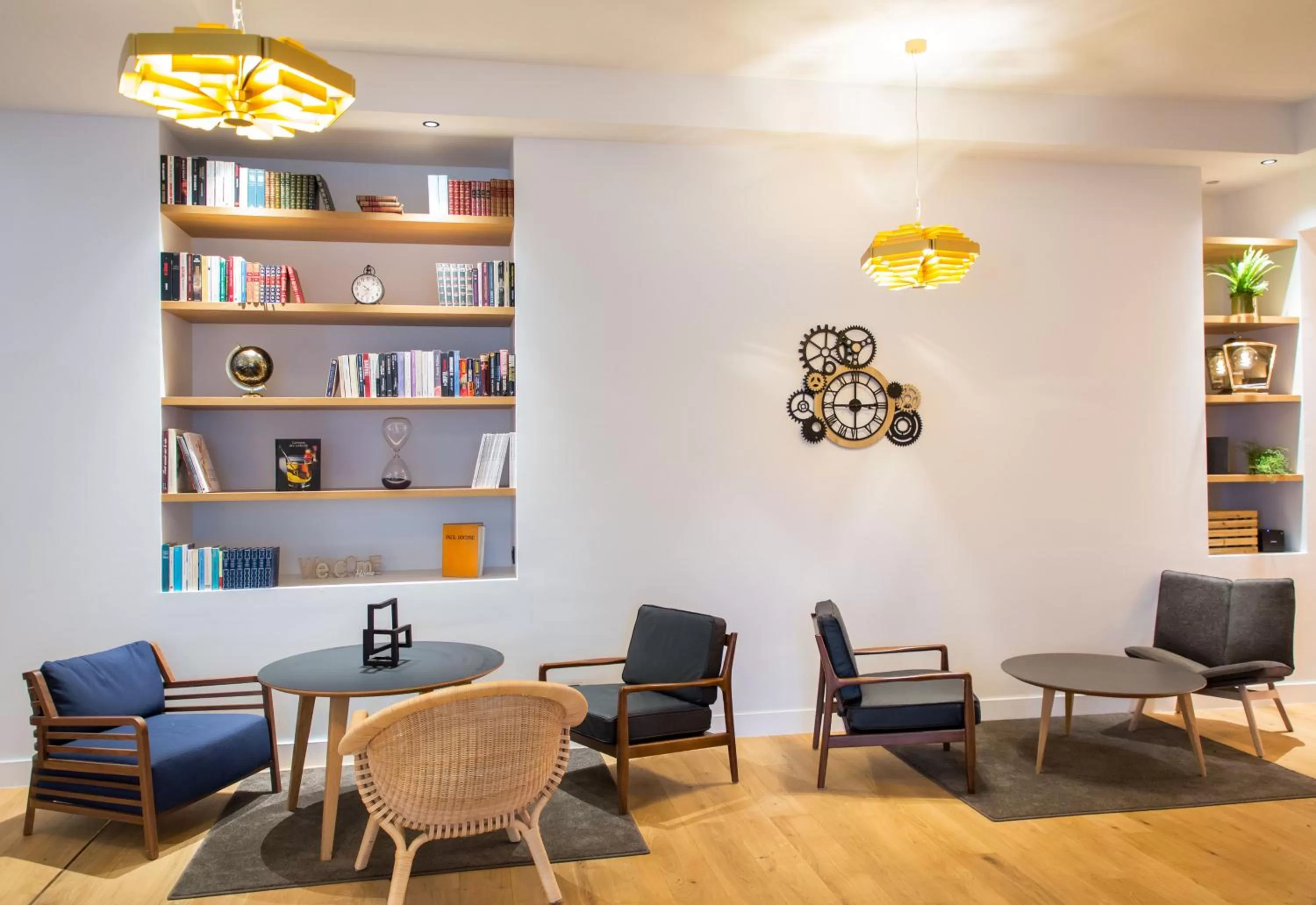 Restaurant/places to eat in Mercure Chantilly Resort & Conventions