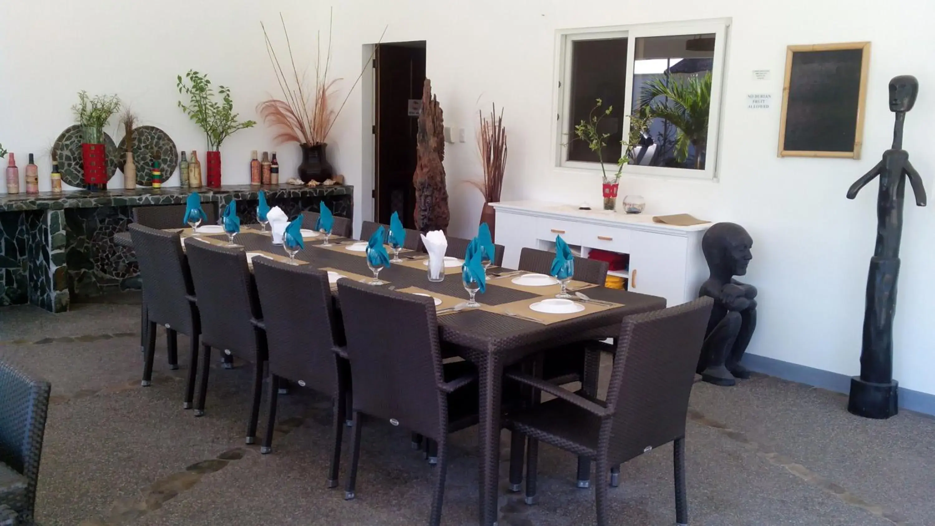 Restaurant/places to eat in White Chocolate Hills Resort Restaurant/places to eat in White Chocolate Hills Resort