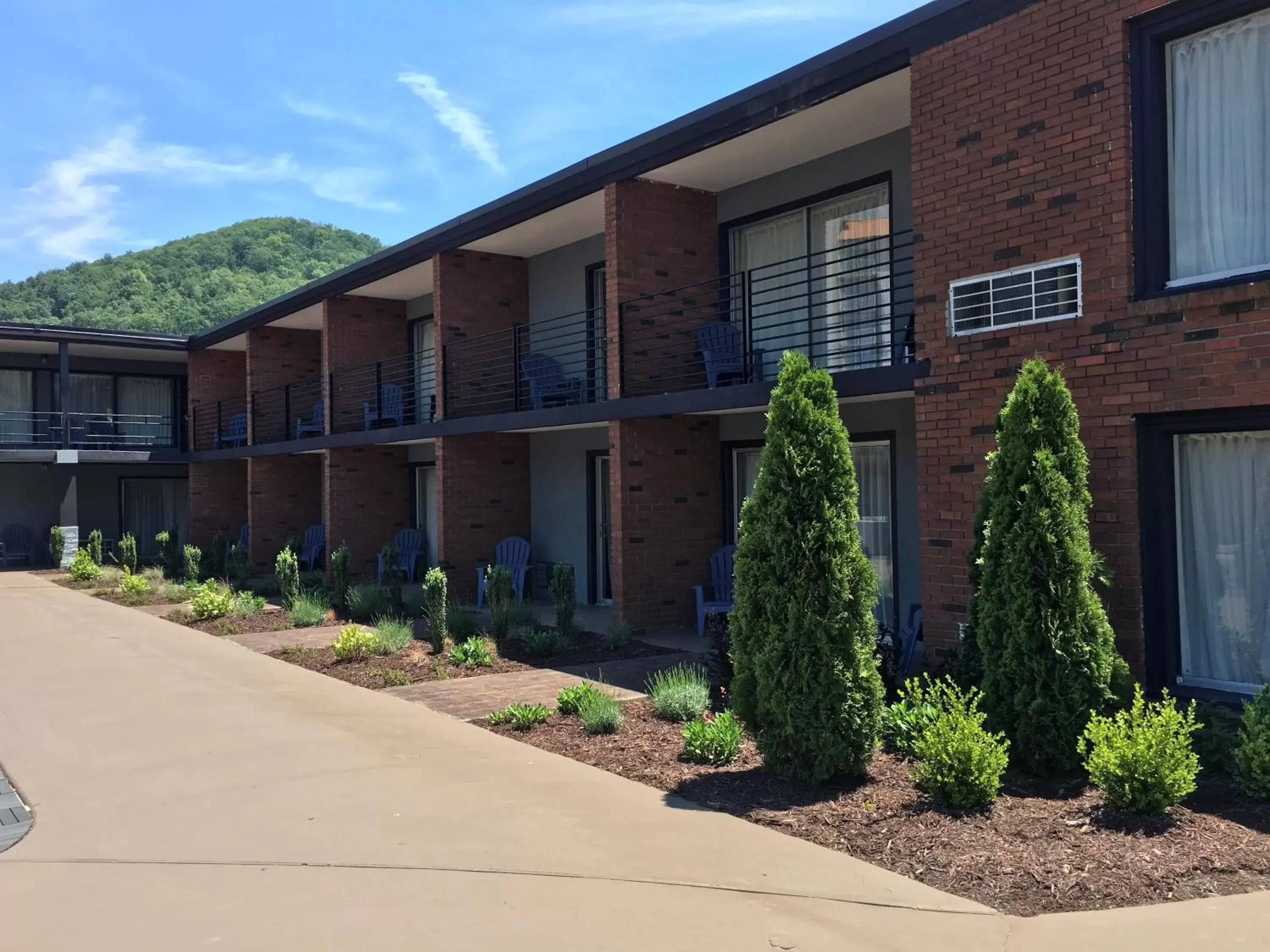 Garden view, Property Building in The Beaucatcher, a Boutique Motel