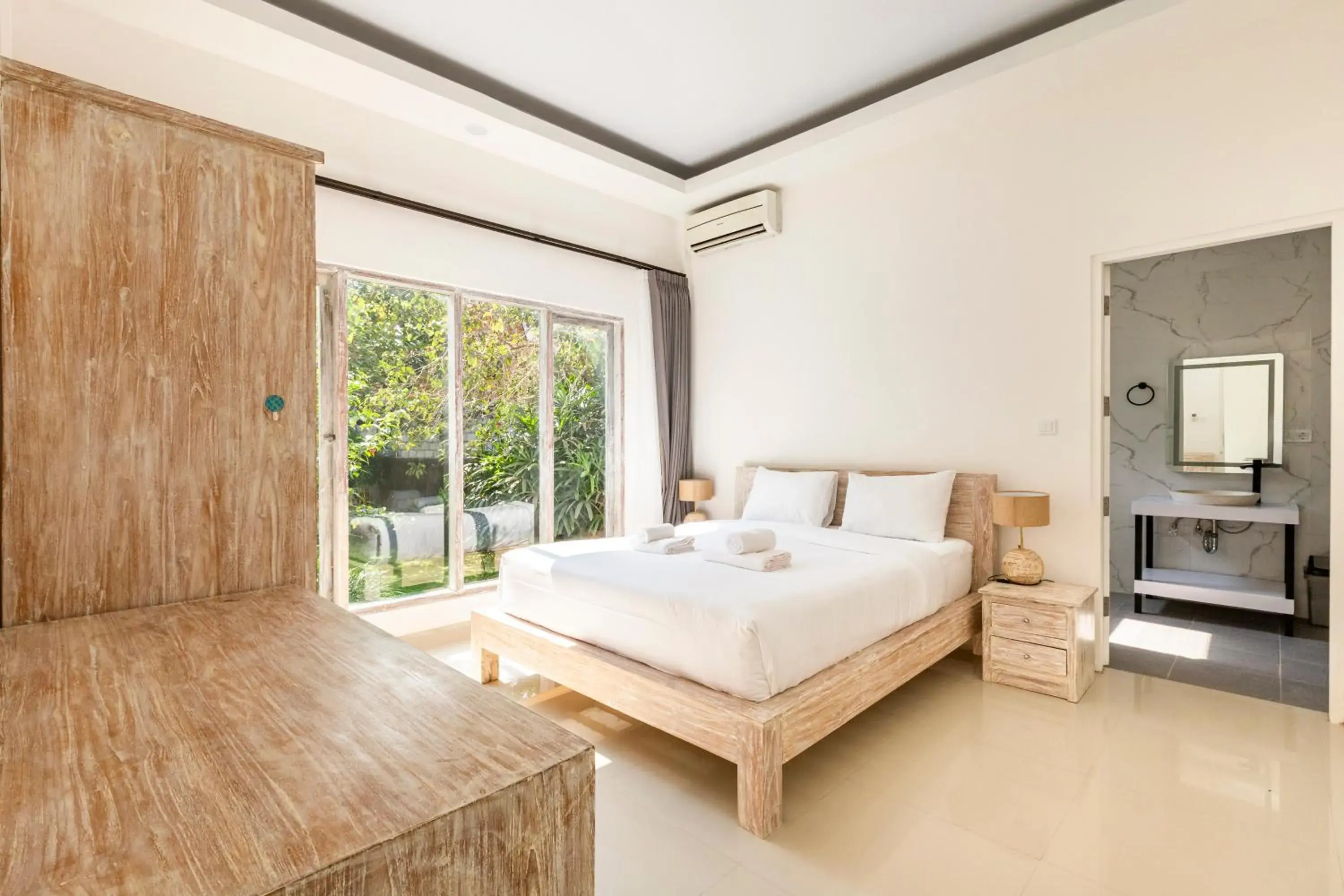 Bedroom, Bed in Villa Sonia Bisma