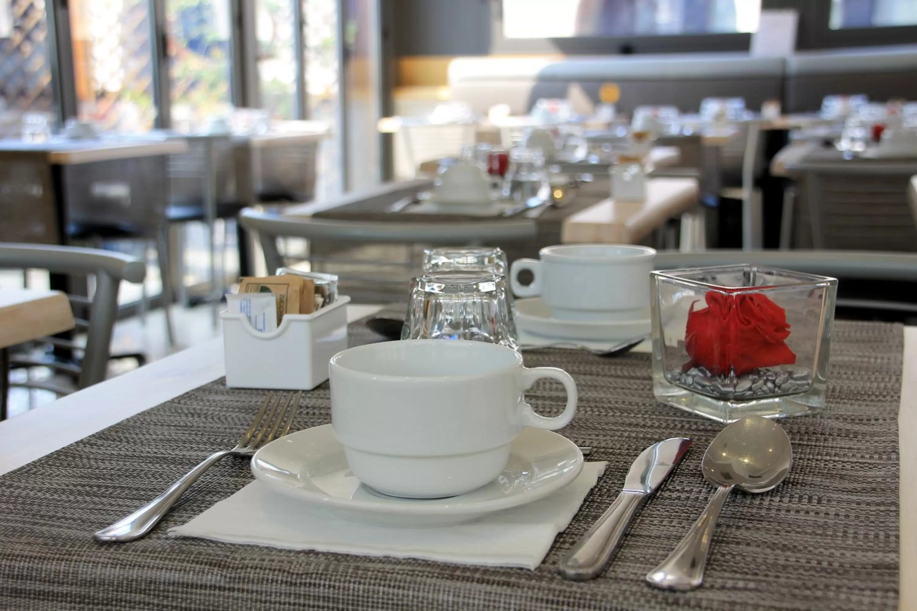 Restaurant/places to eat in Hotel Aphrodite