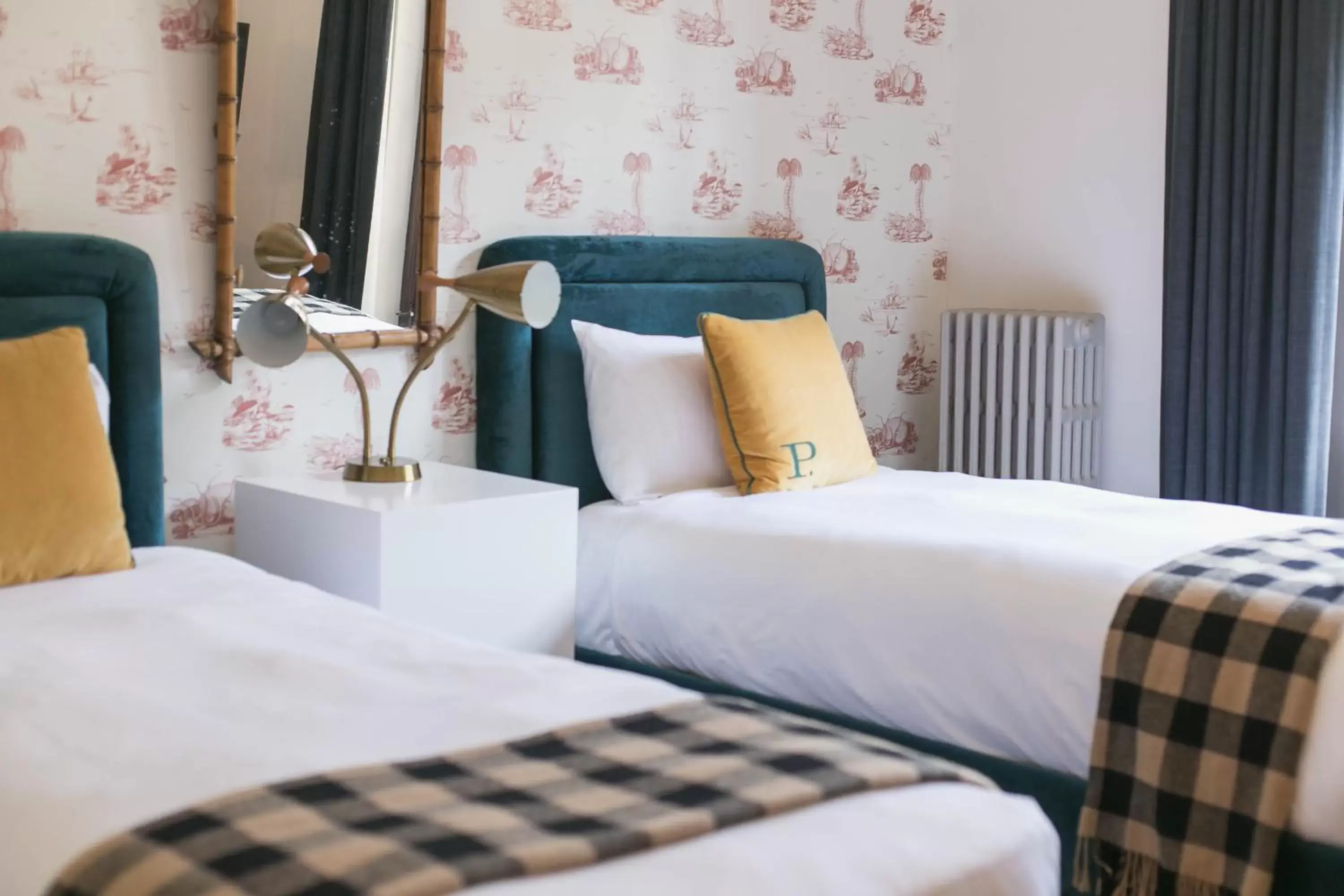 Bed in Palihouse Santa Monica Bed in Palihouse Santa Monica