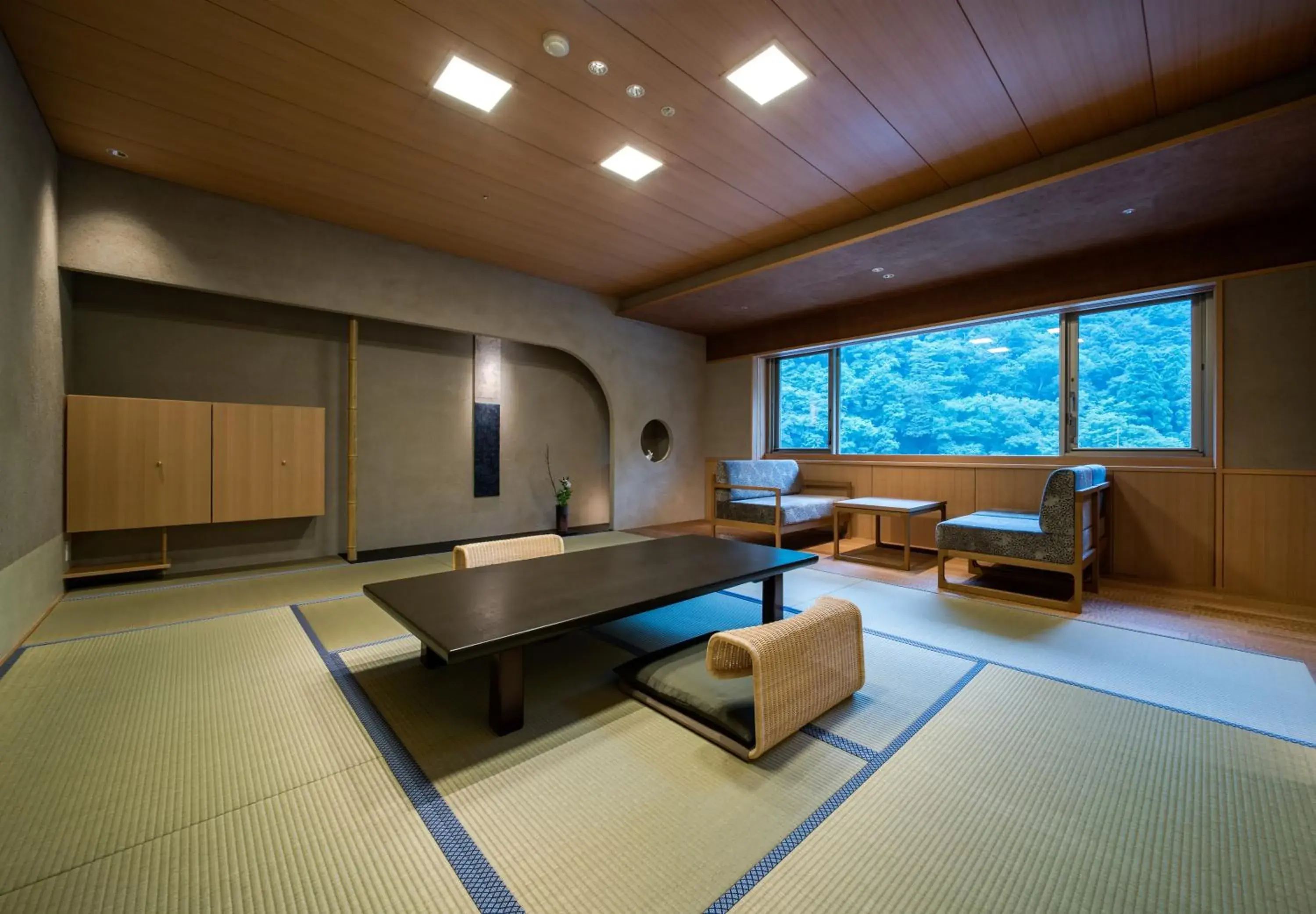 Photo of the whole room in Kinosaki Onsen Nishimuraya Hotel Shogetsutei