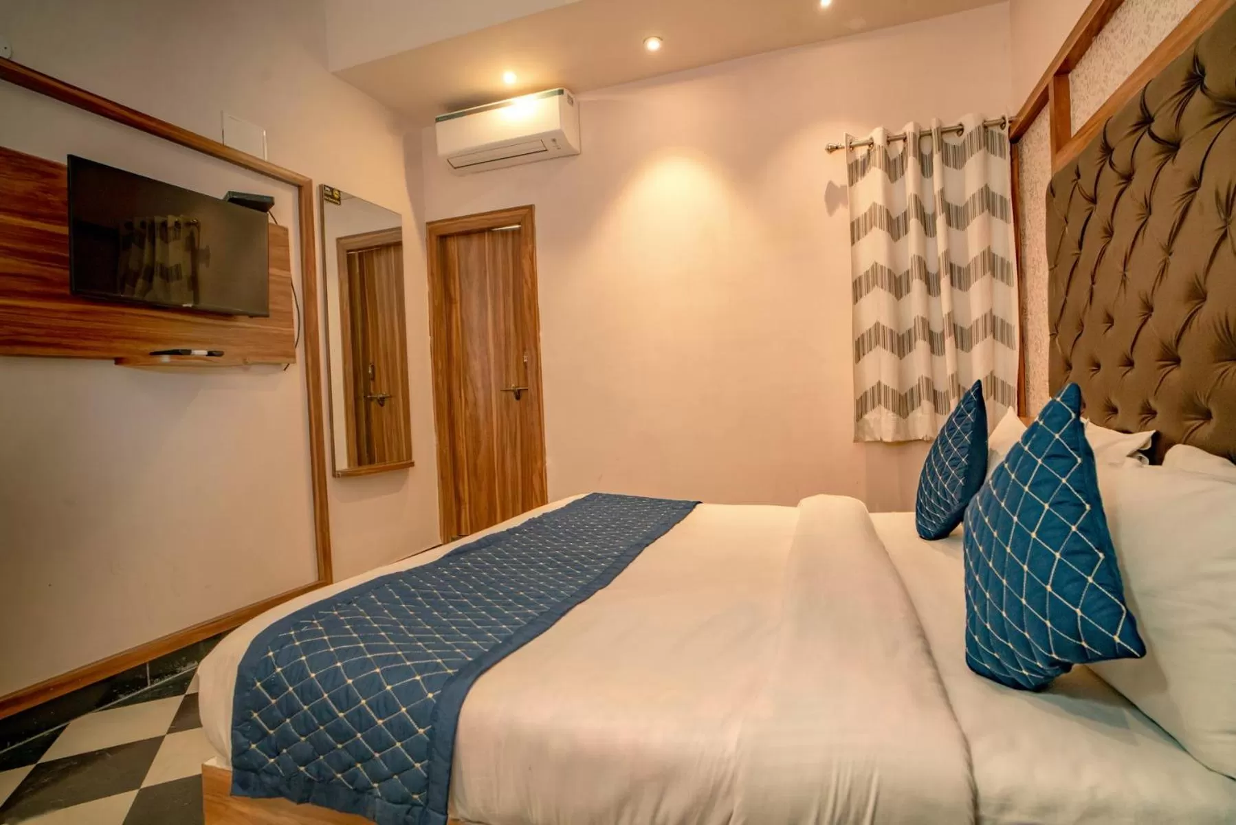 Bed in Ostel By Orion Hotels -Udaipur
