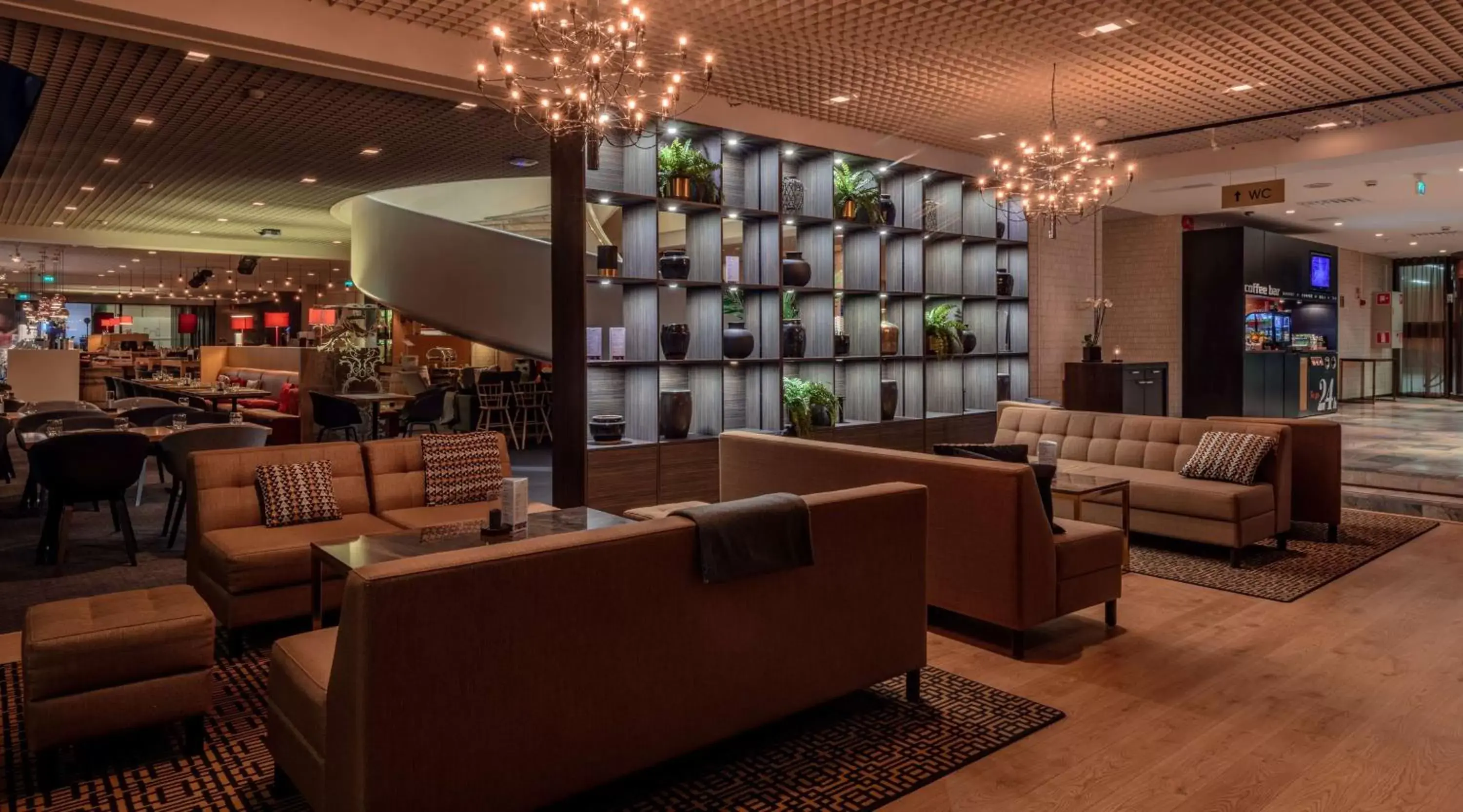 Lobby or reception, Lounge/Bar in Radisson Blu Marina Palace Hotel, Turku