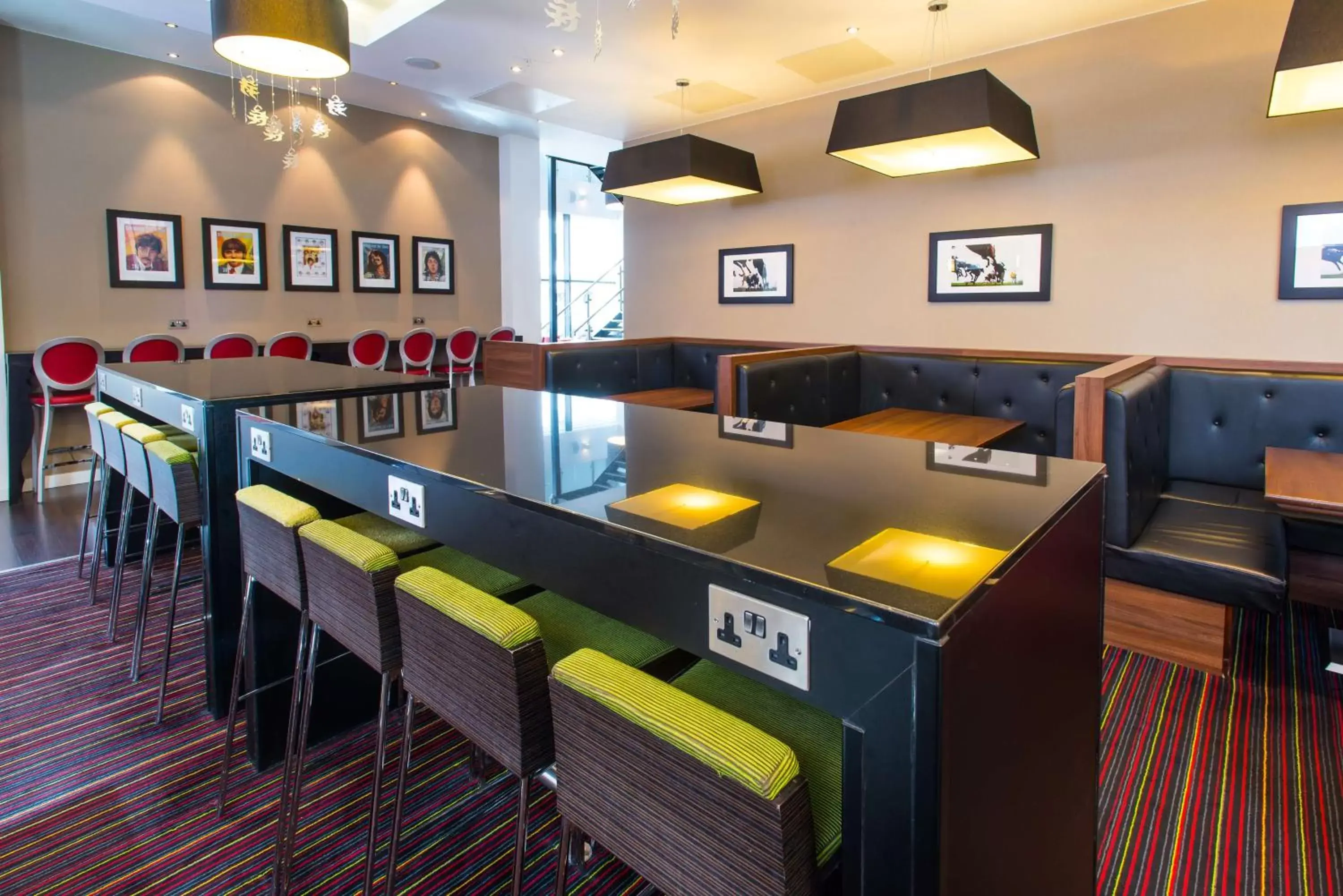 Lounge or bar in Hampton By Hilton Liverpool City Centre