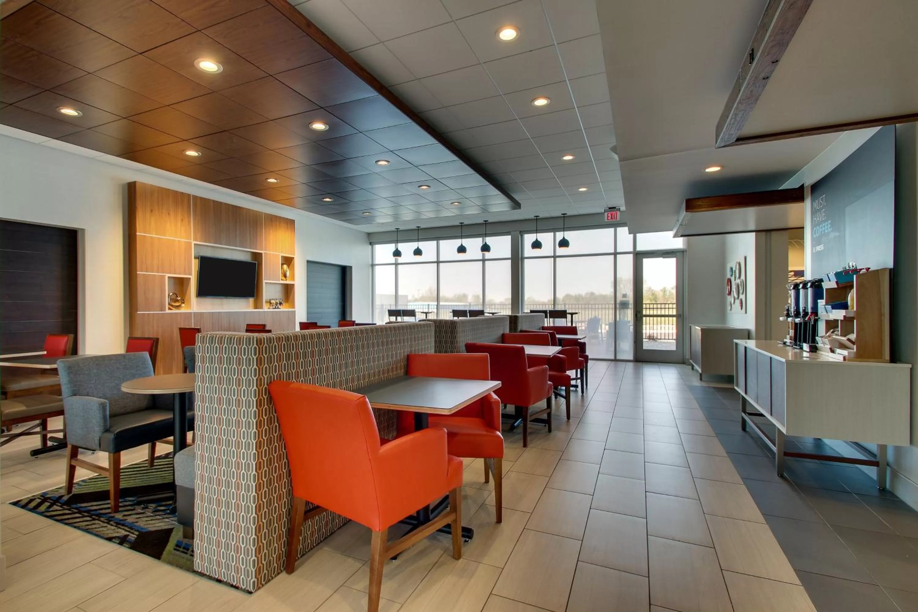 Breakfast in Holiday Inn Express & Suites Findlay North by IHG