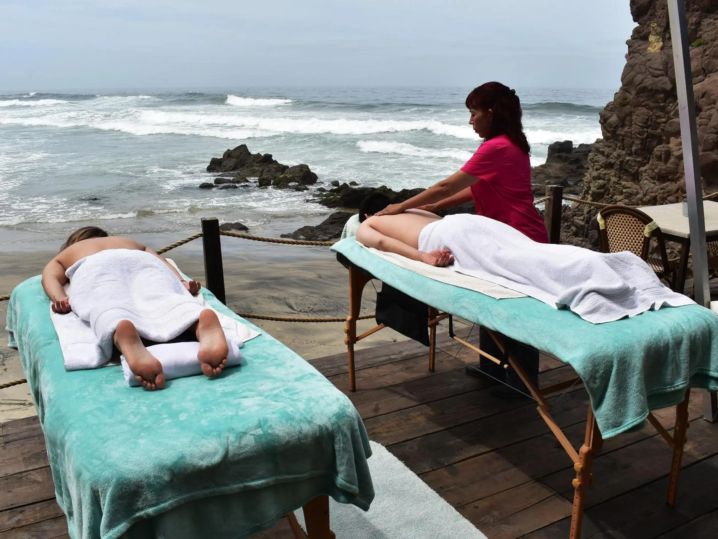 Massage in Castillos Del Mar