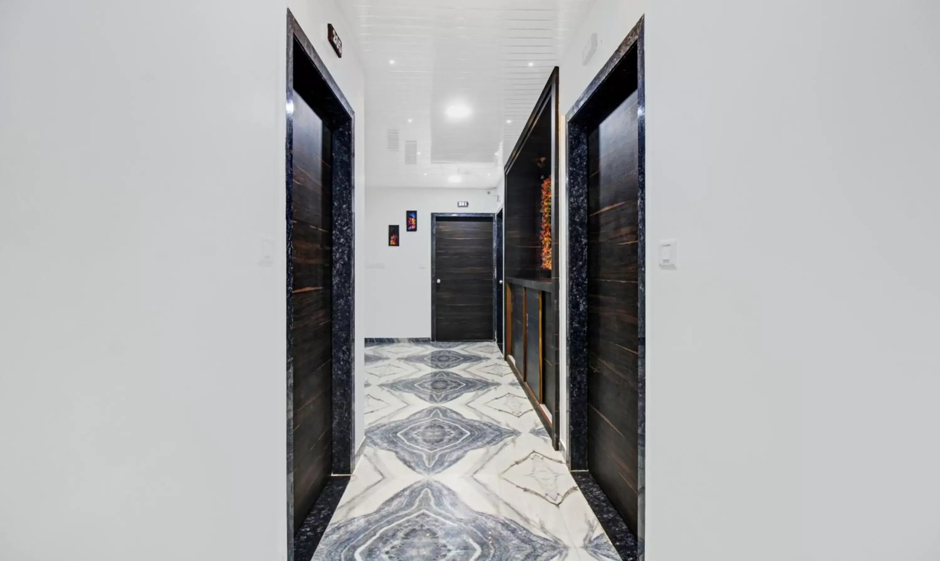 Lobby or reception in Treebo Hotel Rk Inn, Railway Station Lobby or reception in Treebo Hotel Rk Inn, Railway Station