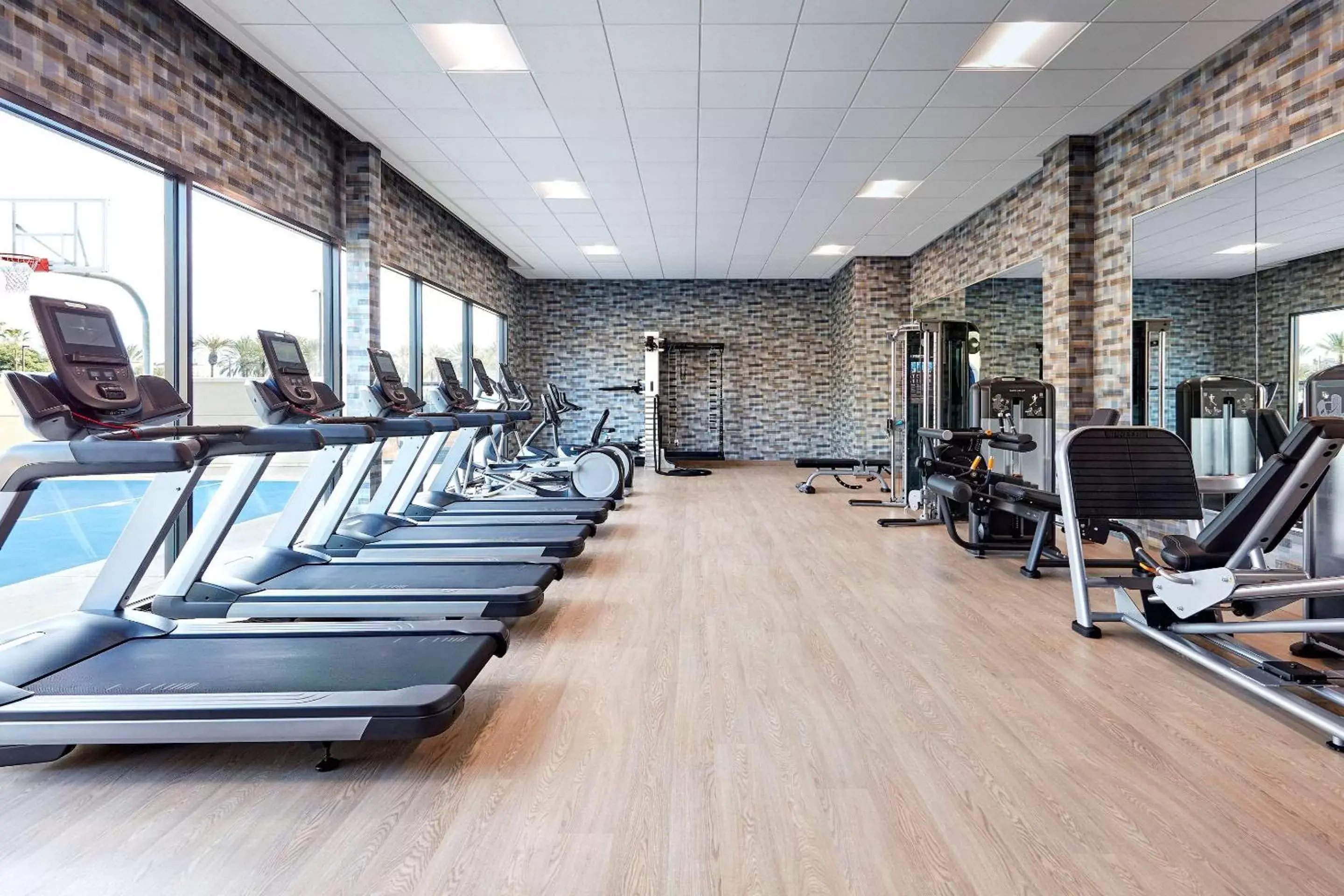 Fitness centre/facilities, Fitness Center/Facilities in Cambria Hotel & Suites Anaheim Resort Area