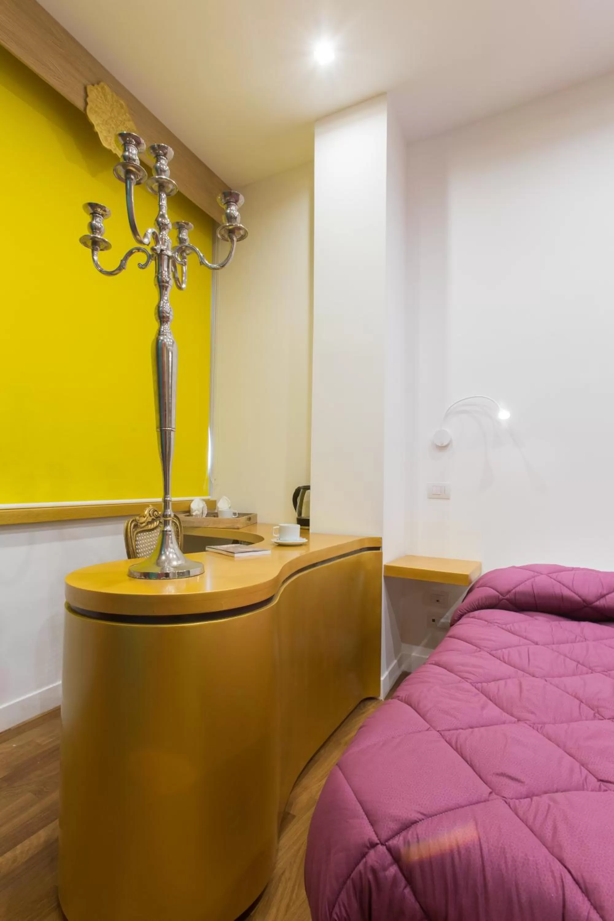 Photo of the whole room in Soul City