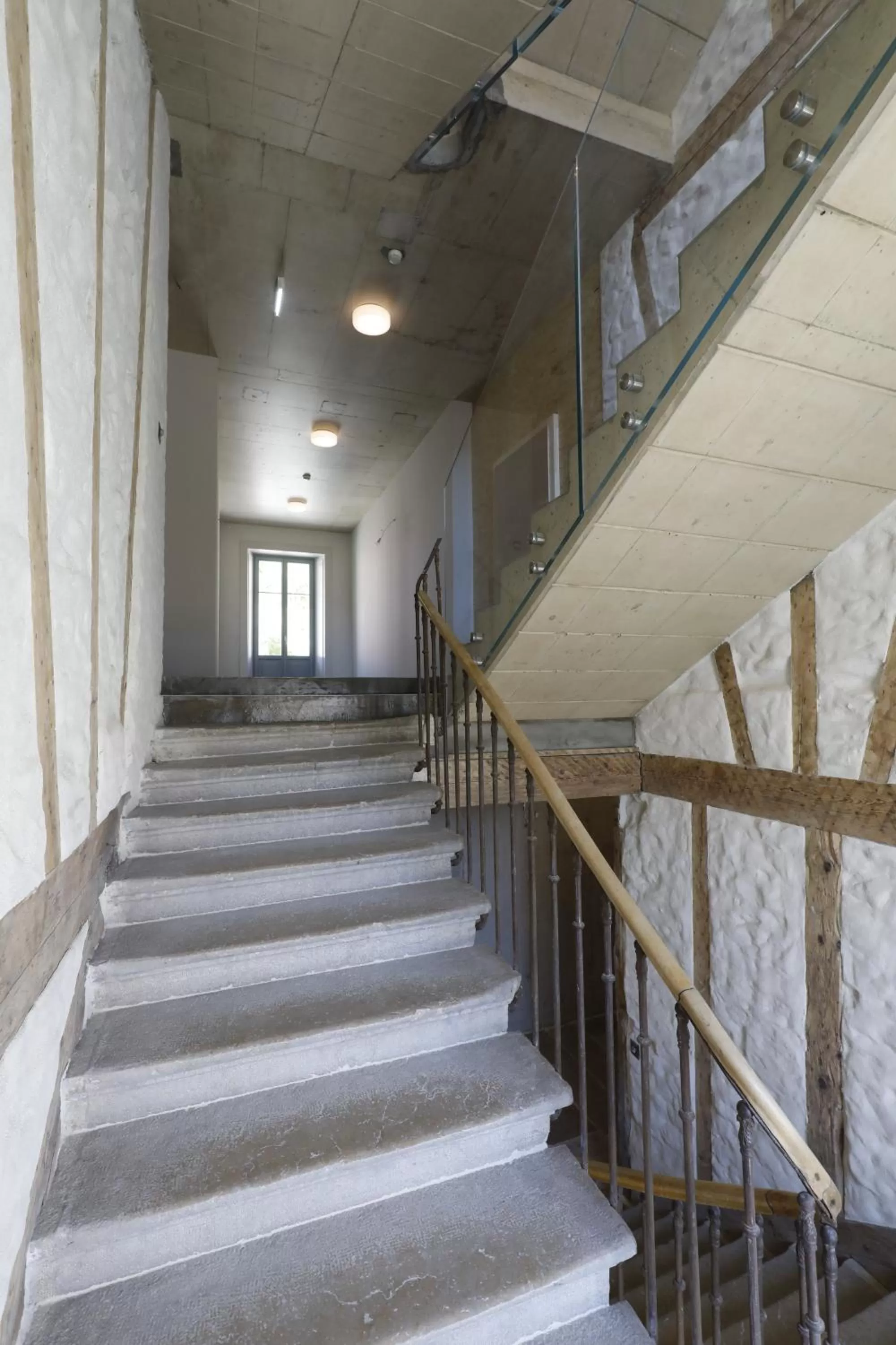 Property building in Fleur de Lis