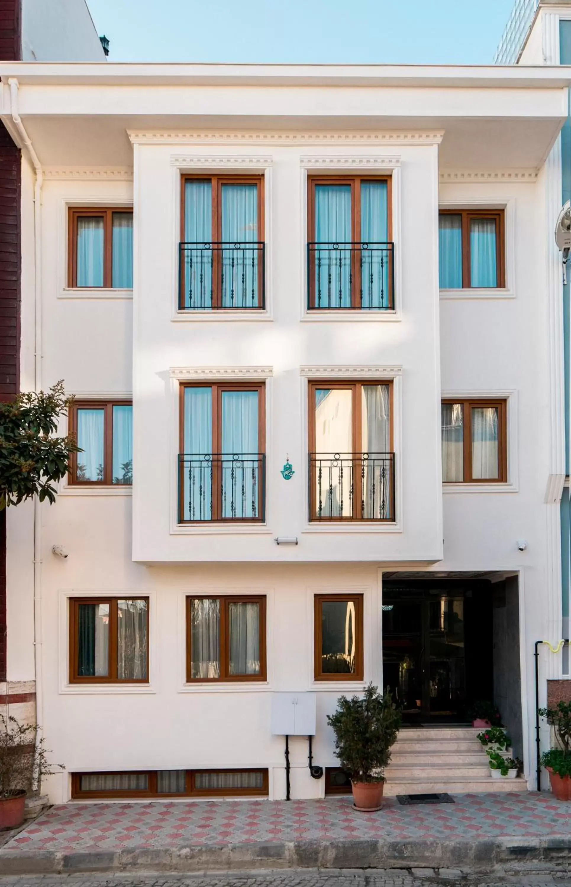 Facade/entrance in ATAM HOTEL Facade/entrance in ATAM HOTEL