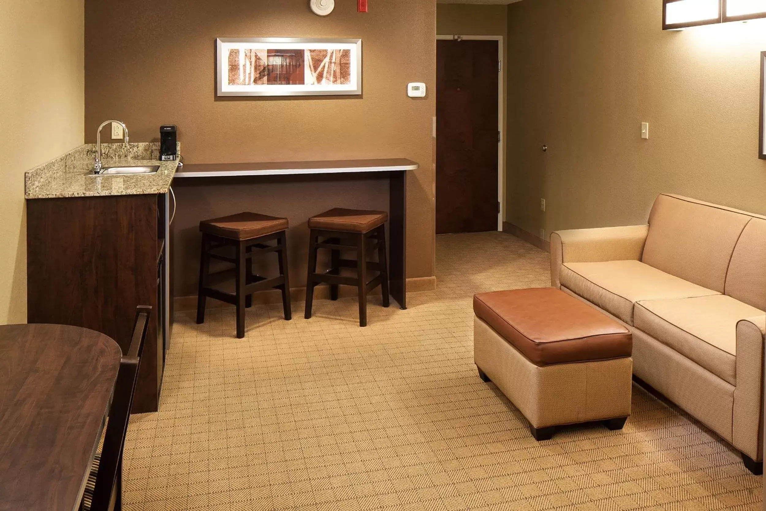 Seating Area in Microtel Inn & Suites - St Clairsville