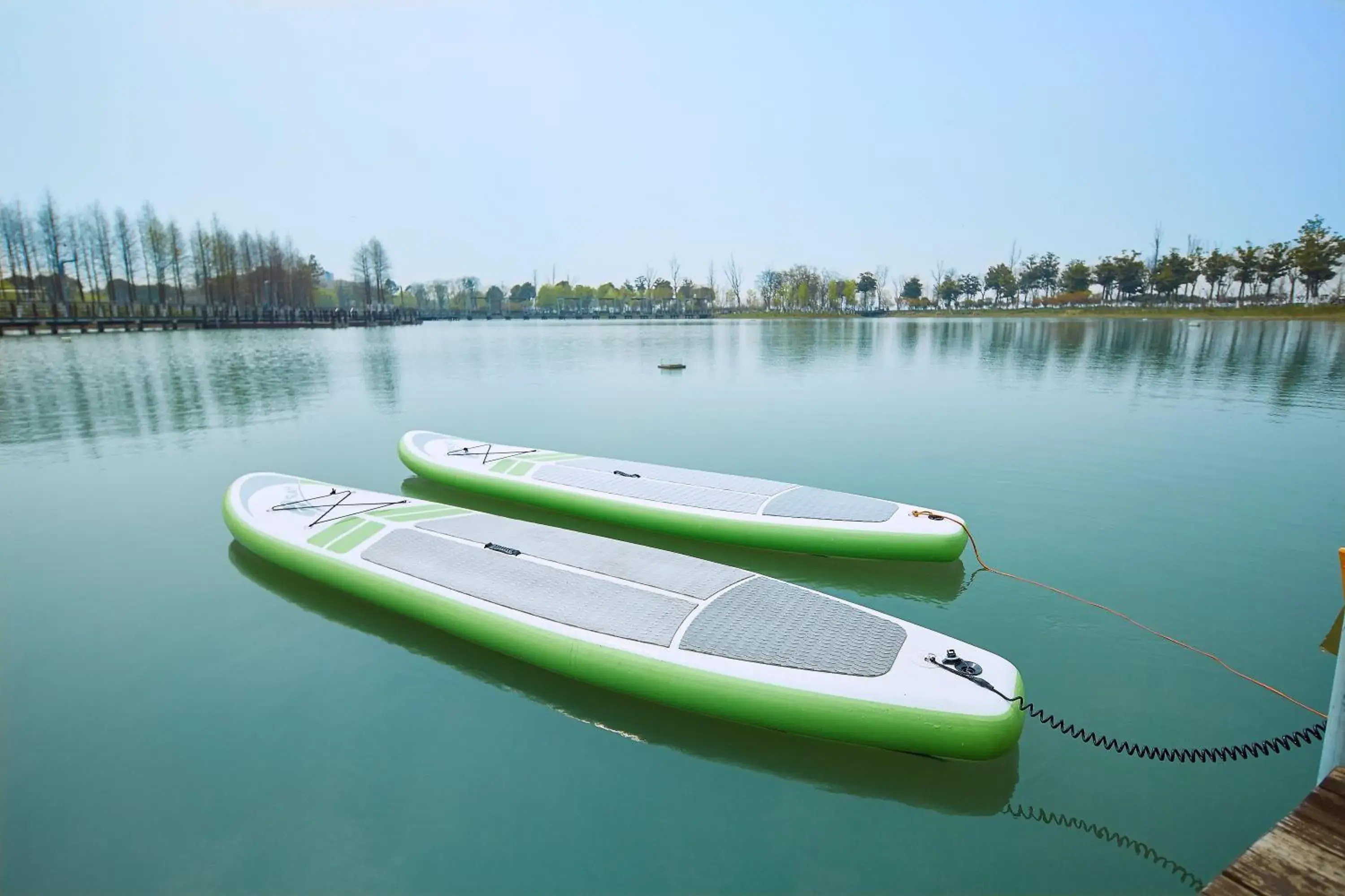 Canoeing, Lake View in Fairmont Yangcheng Lake Kunshan