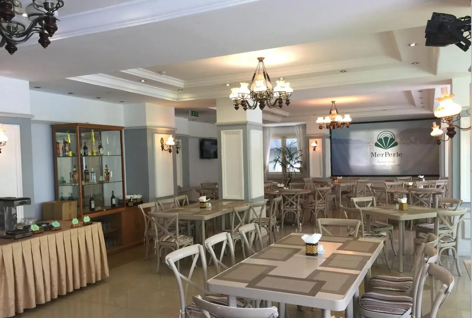 Restaurant/Places to Eat in Rembrandt Hotel Nha Trang