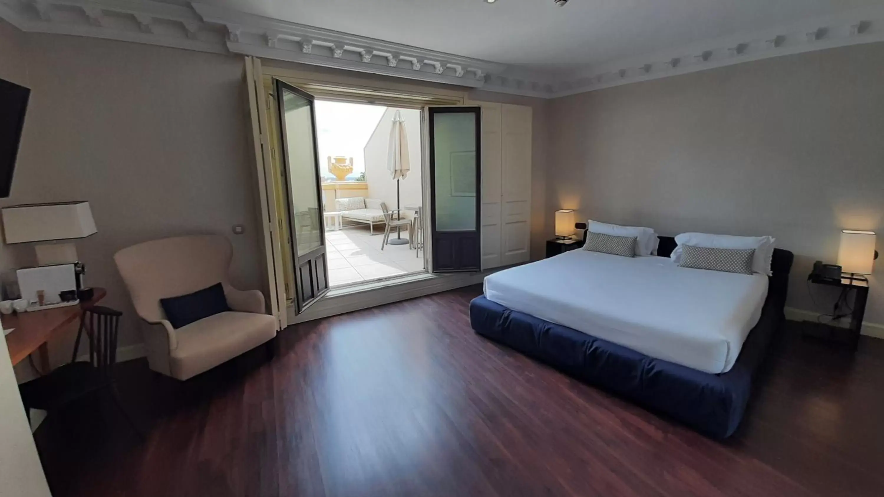 Bed in Hotel Sardinero Madrid