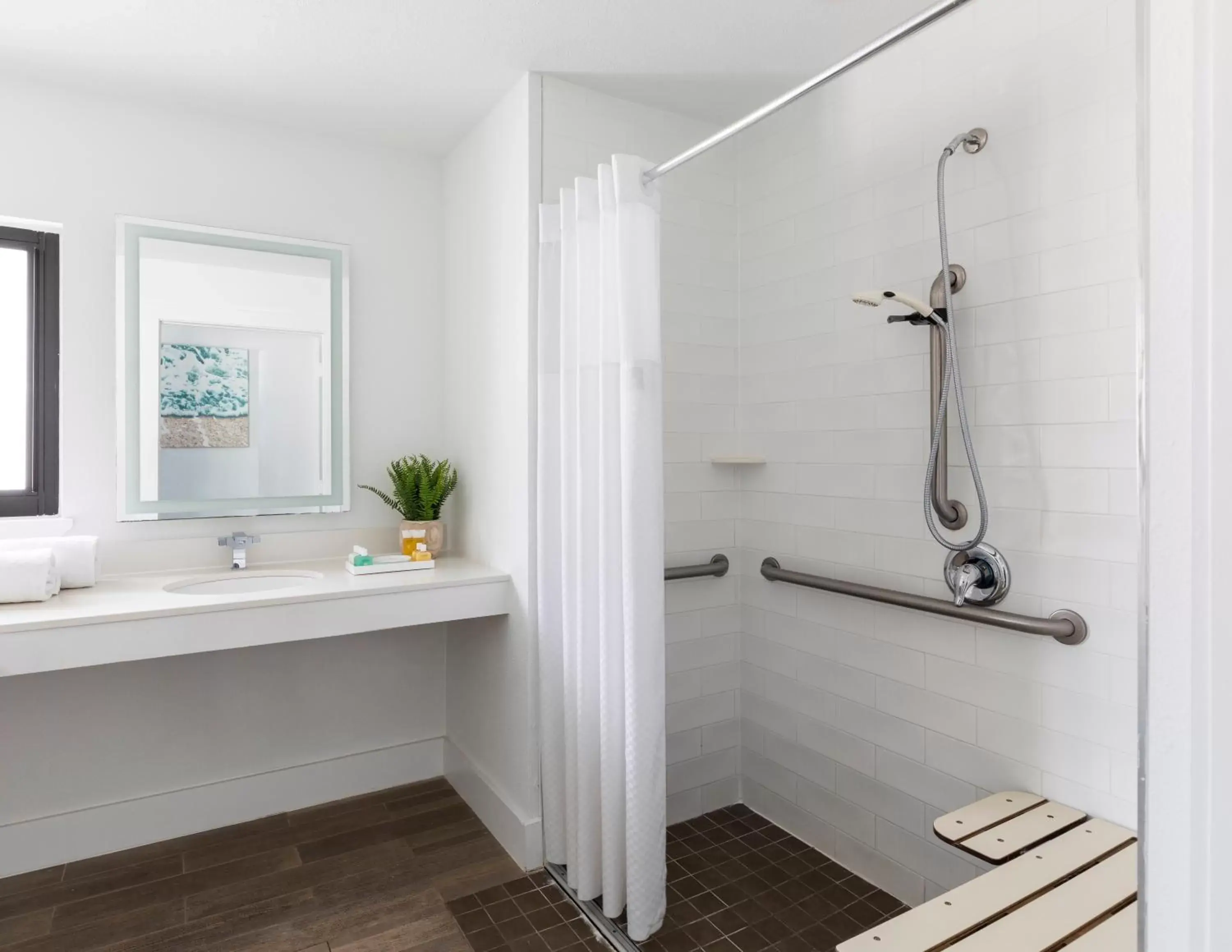 Bathroom in La Siesta Resort & Villas