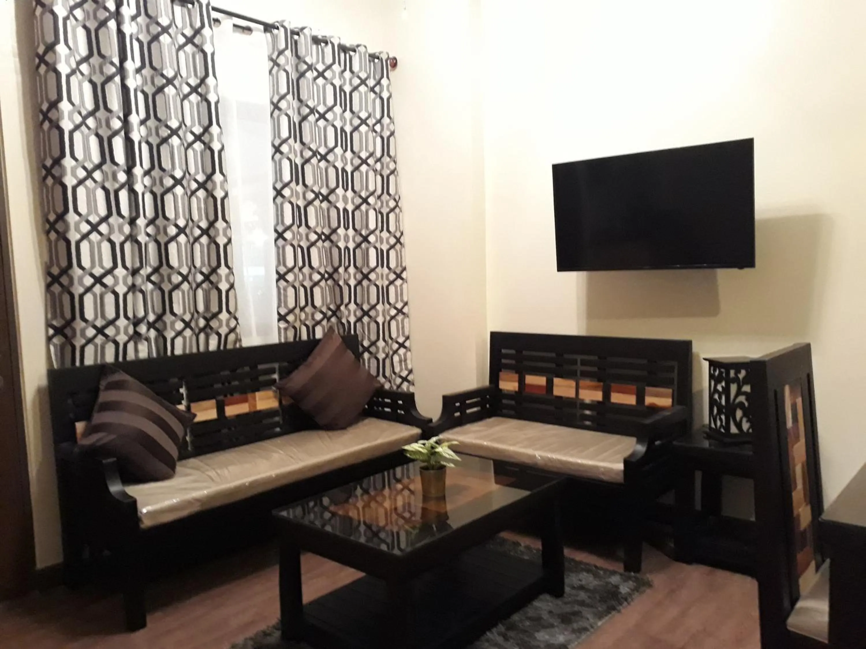 Outlook Ridge Residences