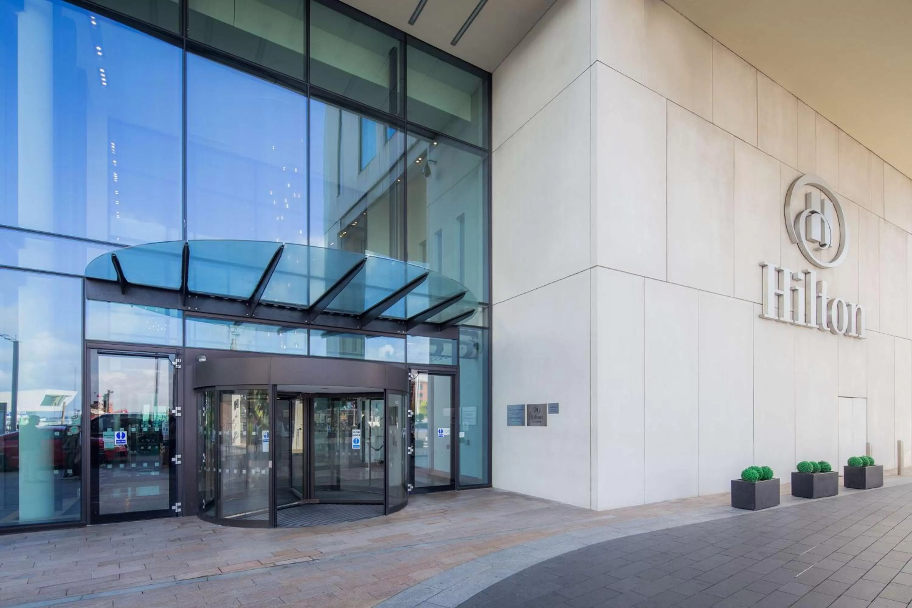 Property building in Hilton Liverpool City Centre