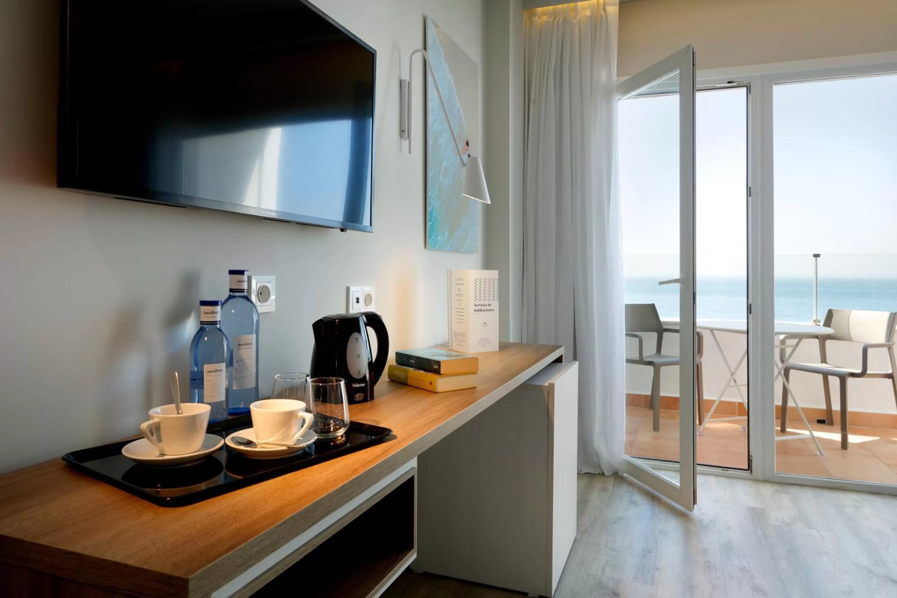 TV and multimedia in Hotel Benalma Costa del Sol