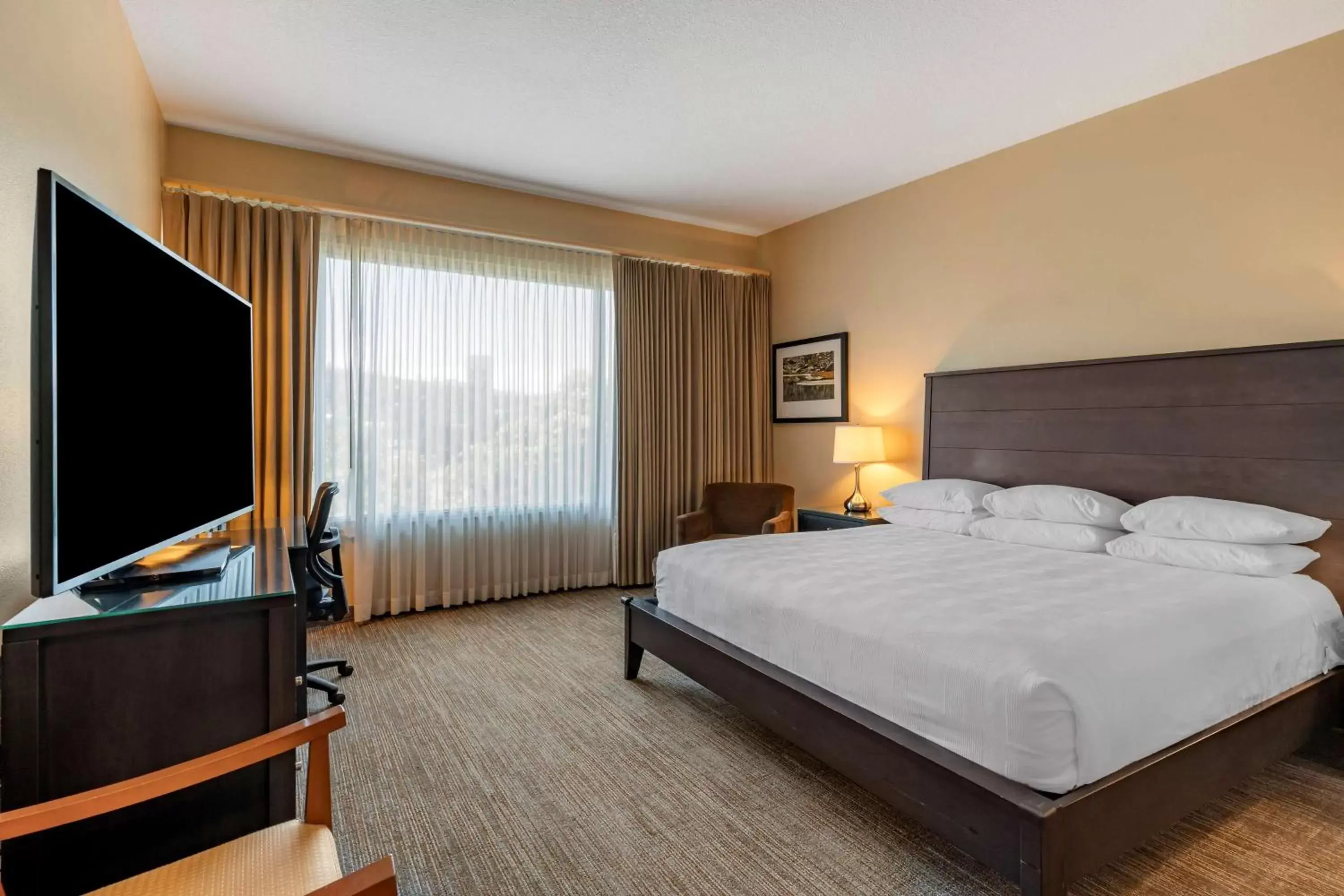 Executive King Room - Adults Only - No Pets  in Best Western Plus Hood River Inn