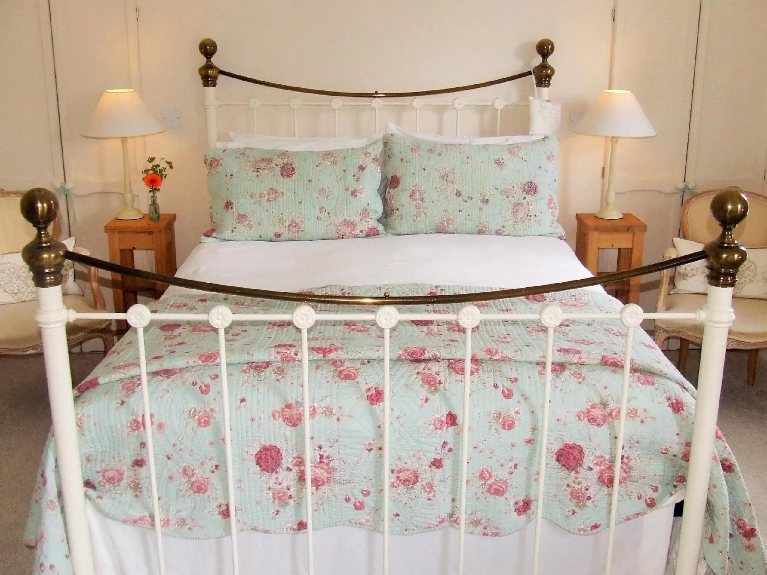 King Room in Lobhill Farmhouse Bed and Breakfast and Self Catering Accommodation